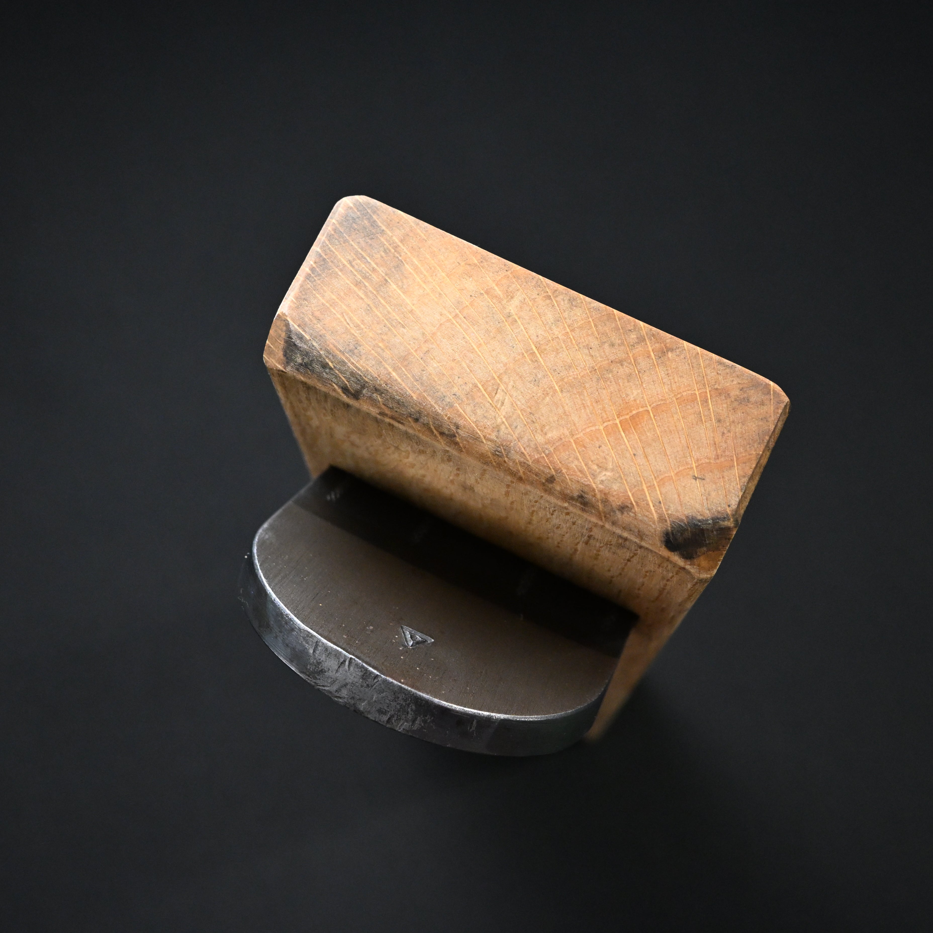 Used Hatsuhiro Smoothing Plane (Kanna) △ triangular stamp 中古 掘出し物 初弘 △ 仕上鉋 70mm