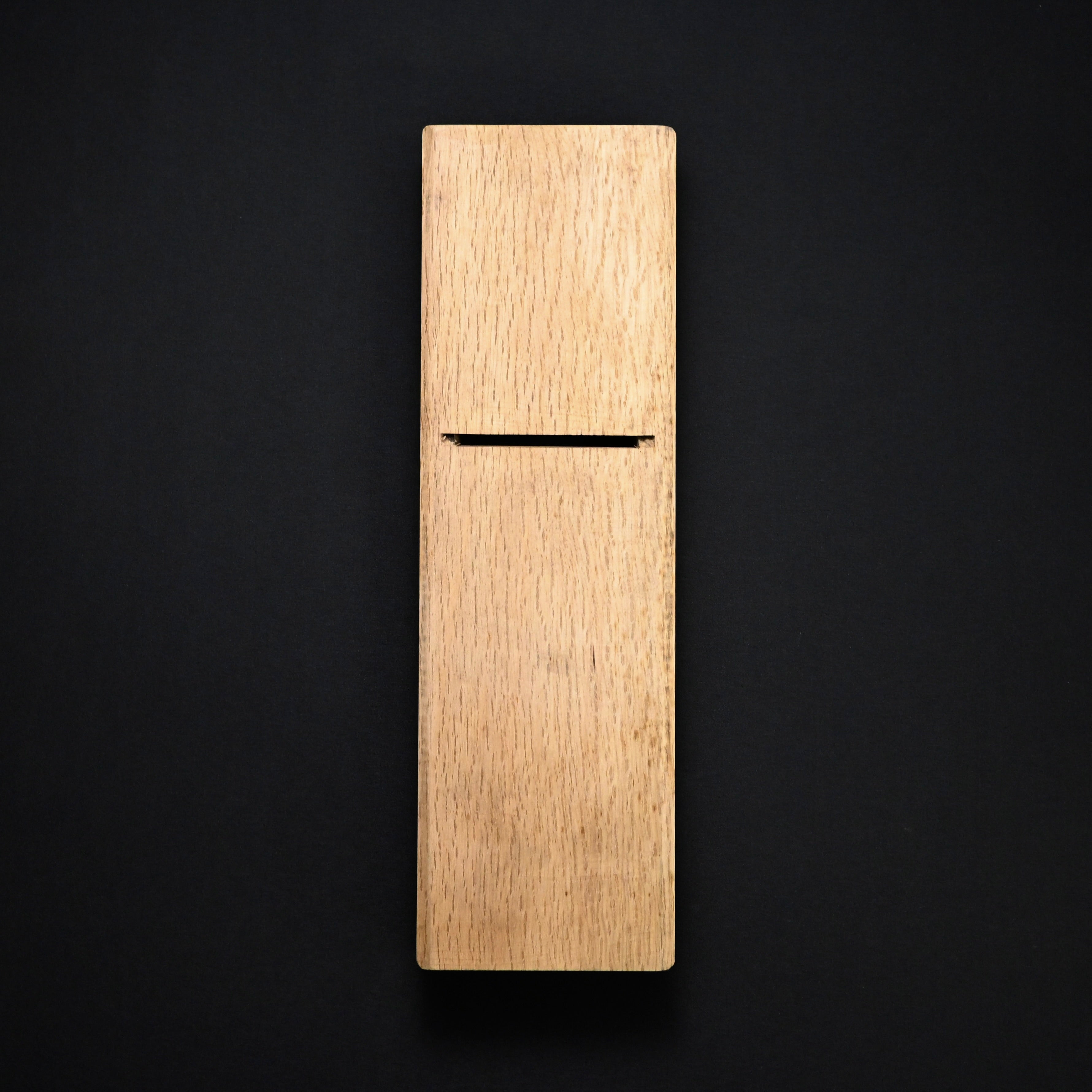 Used Hatsuhiro Smoothing Plane (Kanna) △ triangular stamp 中古 掘出し物 初弘 △ 仕上鉋 70mm