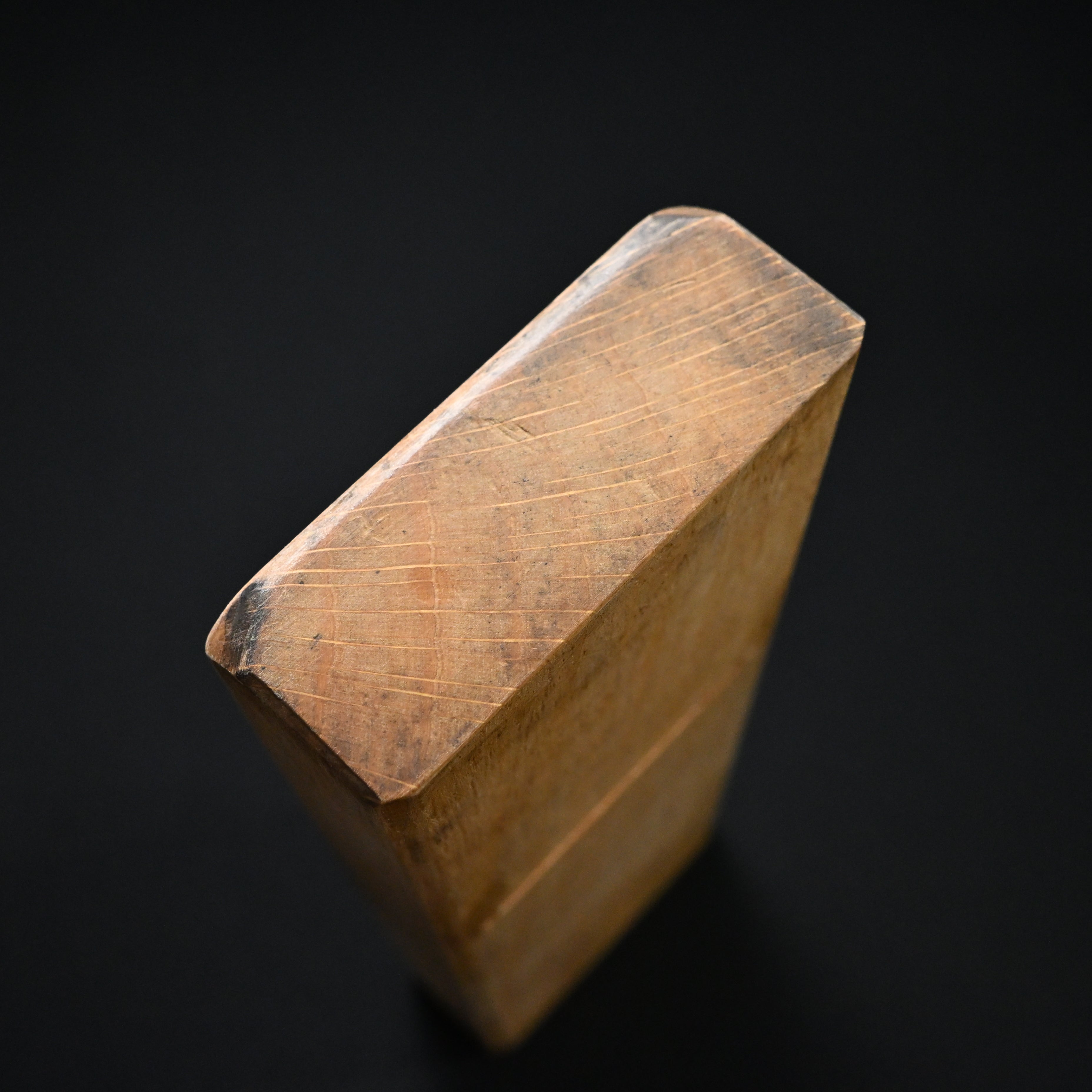 Used Hatsuhiro Smoothing Plane (Kanna) △ triangular stamp 中古 掘出し物 初弘 △ 仕上鉋 70mm