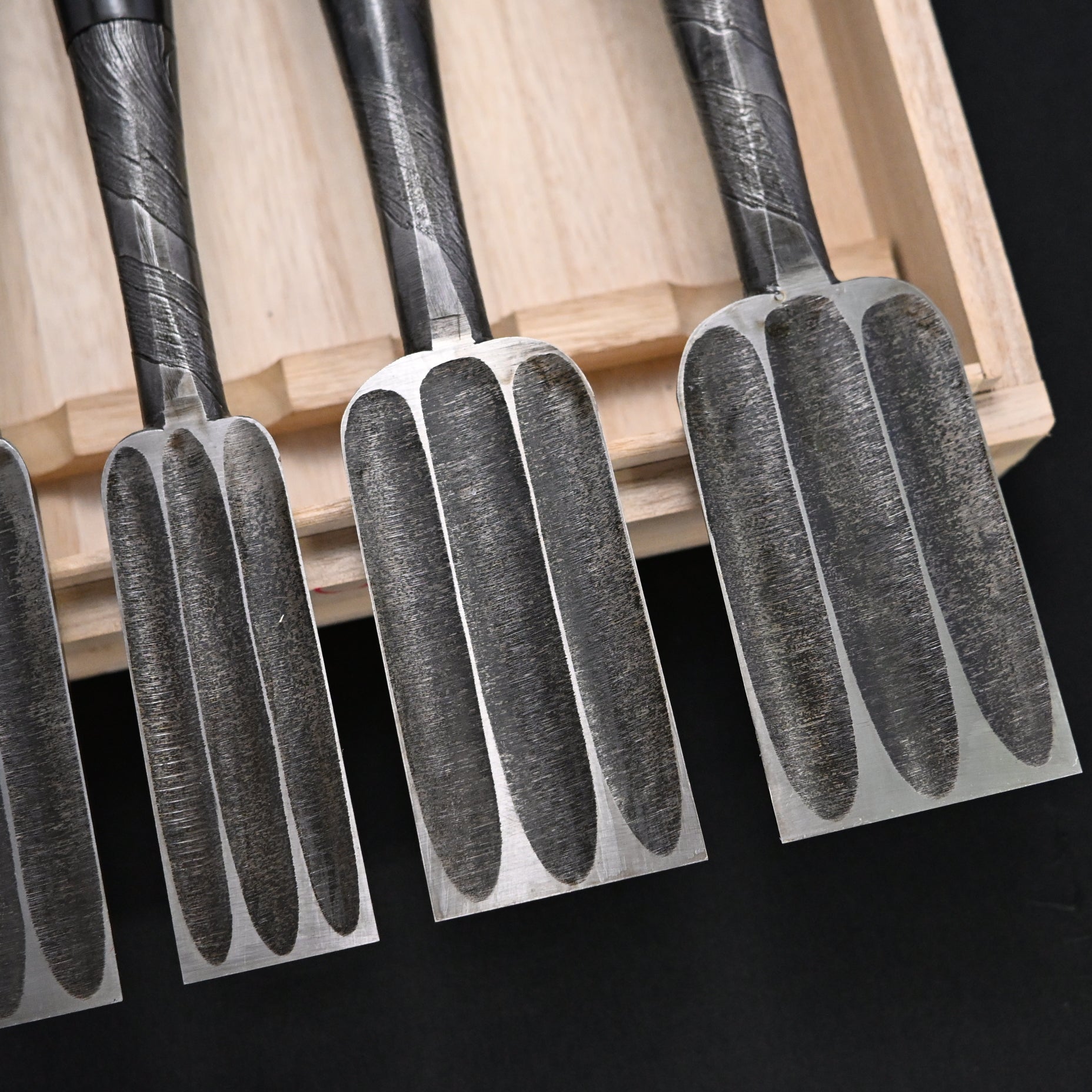 #12掘出し物 錦清水 叩き鑿5本組 黒檀柄 Rare Stock Nishiki Kiyomi Timber Chisels Set 5pc with Ebony Handle