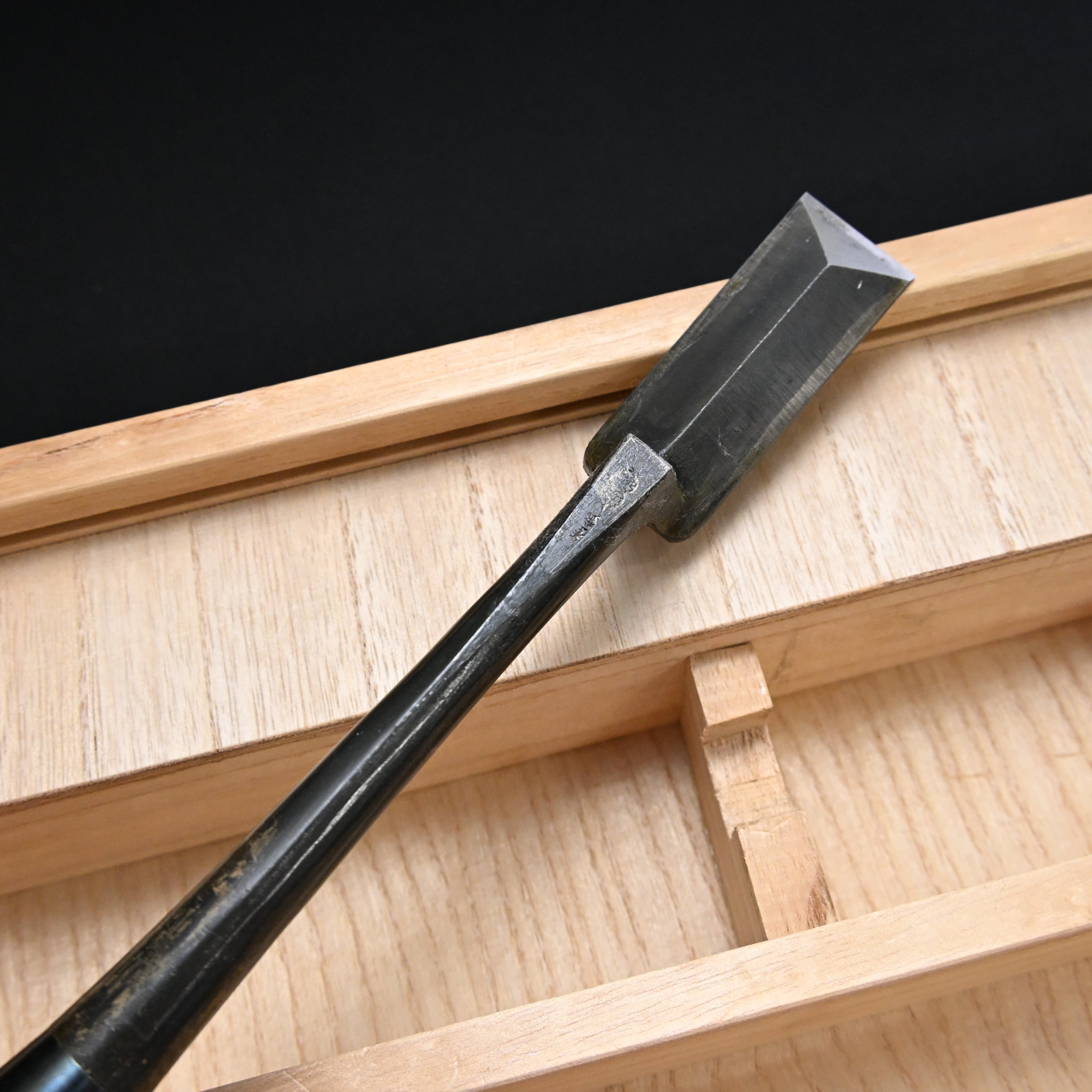 希少品 二代越孝 黒打 四ツ裏 磨仕上 20本組鑿 白紙鋼 Authentic Vintage Koshitaka Second Generation 20pc chisels set