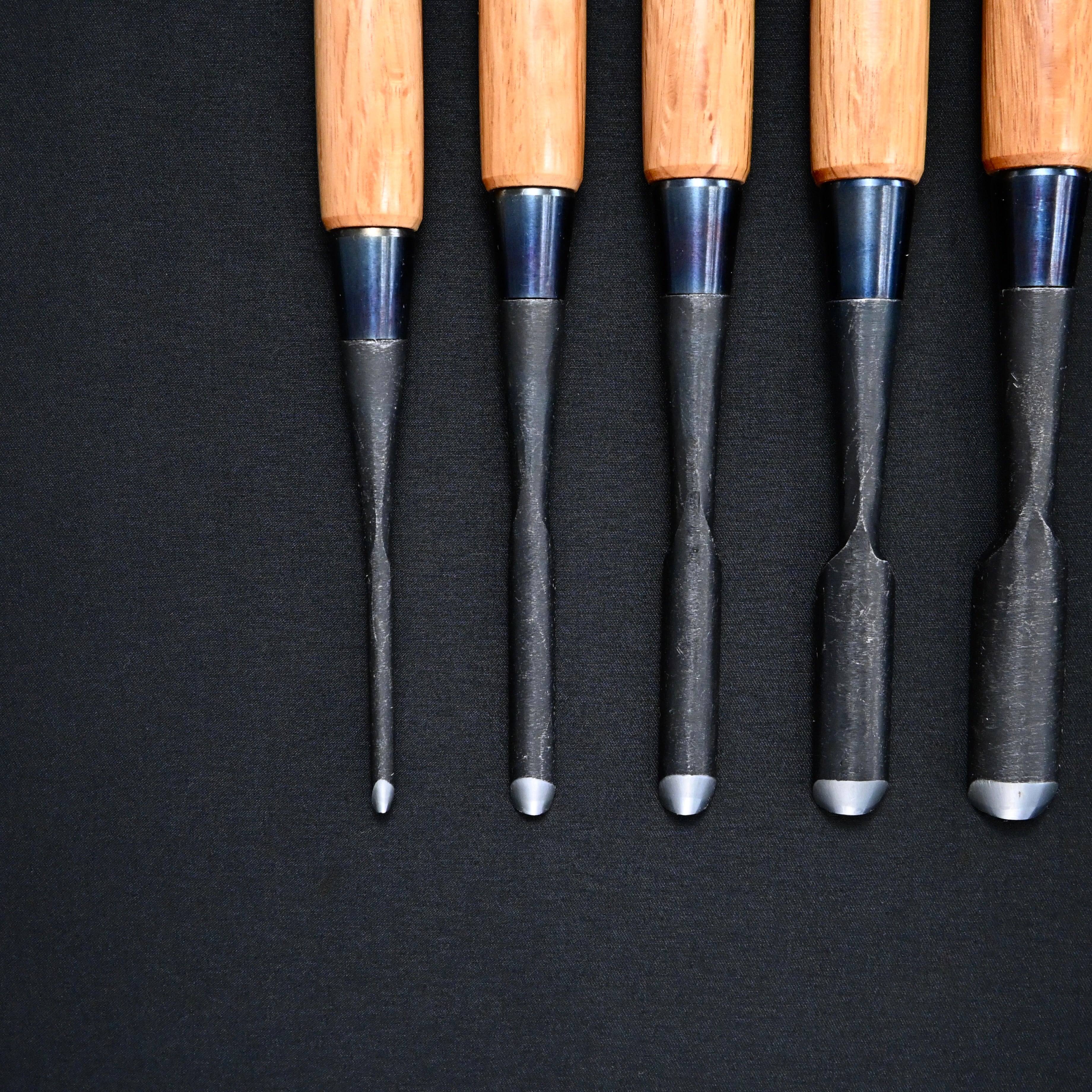 利国 極深内丸鑿 Toshikuni Extra-deep Uchimaru Chisels with white steel (Round Chisel)