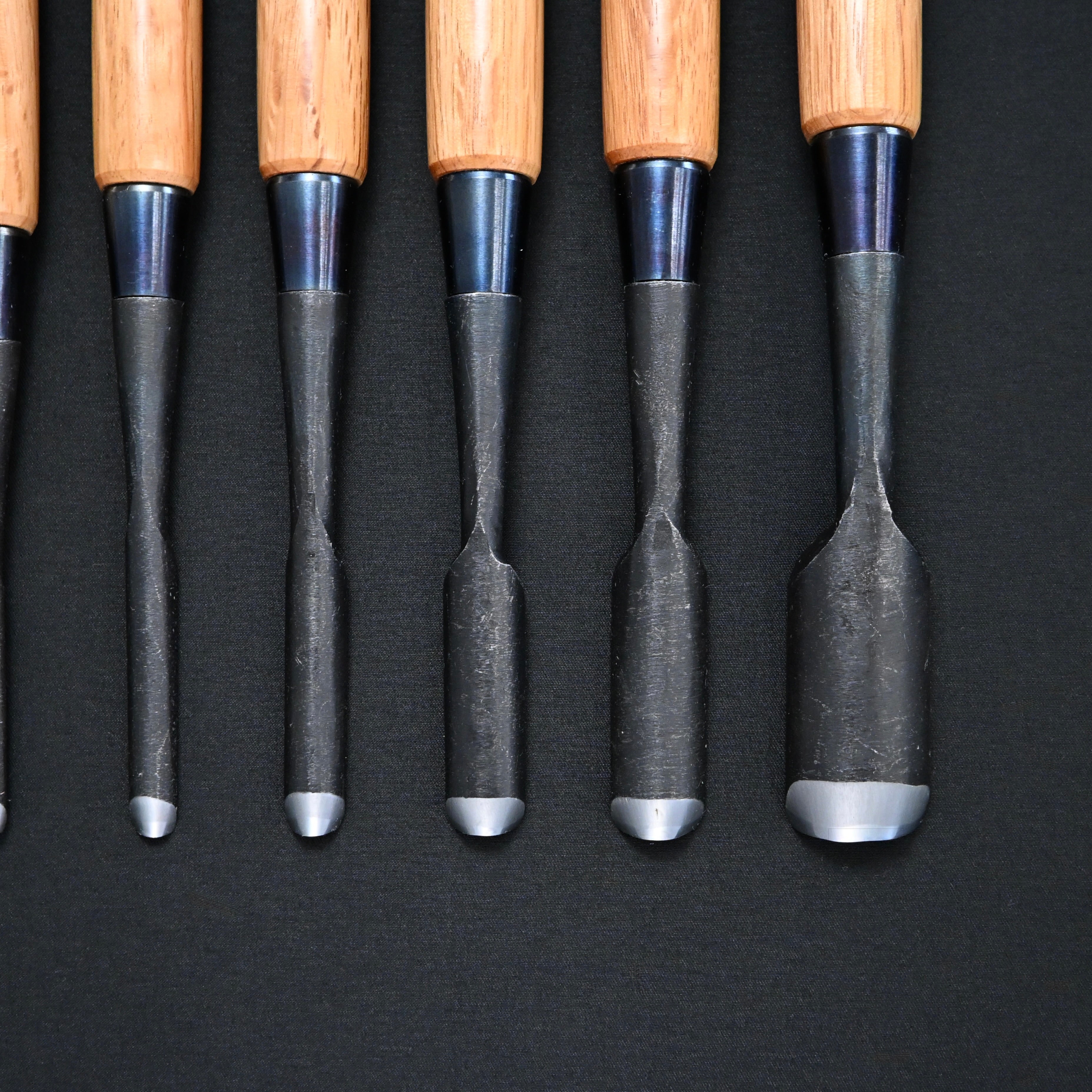 利国 極深内丸鑿 Toshikuni Extra-deep Uchimaru Chisels with white steel (Round Chisel)