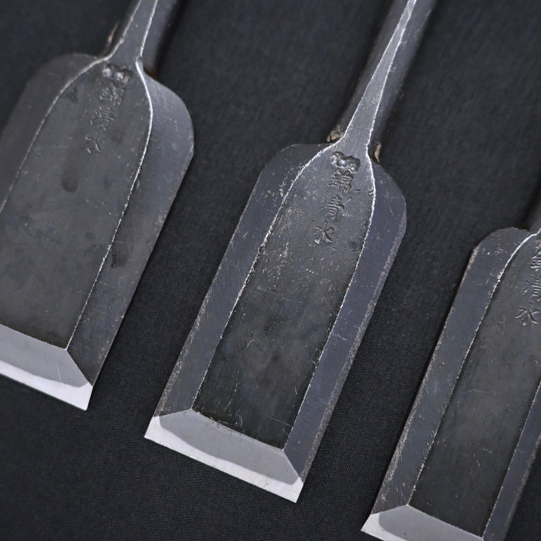 掘出し物 錦清水 首高 追入 グミ柄 Rare Stock Nishiki Kiyomi Bench Chisels