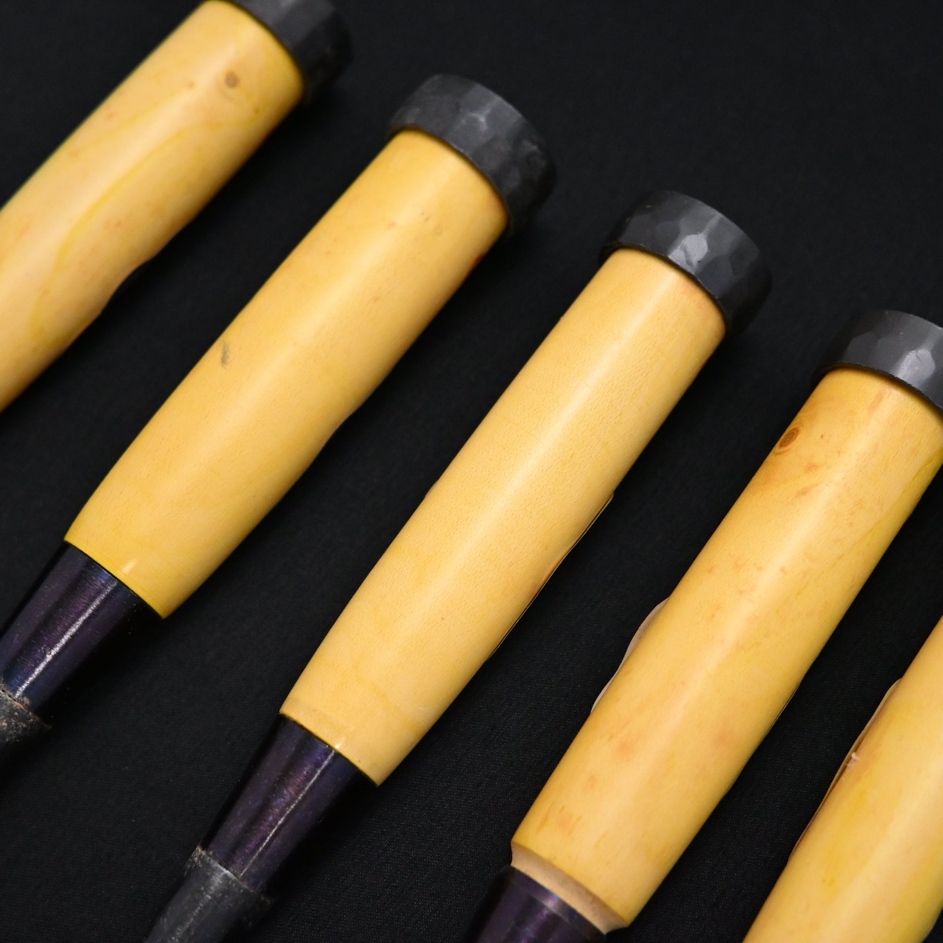 掘出し物 錦清水 首高 追入 グミ柄 Rare Stock Nishiki Kiyomi Bench Chisels