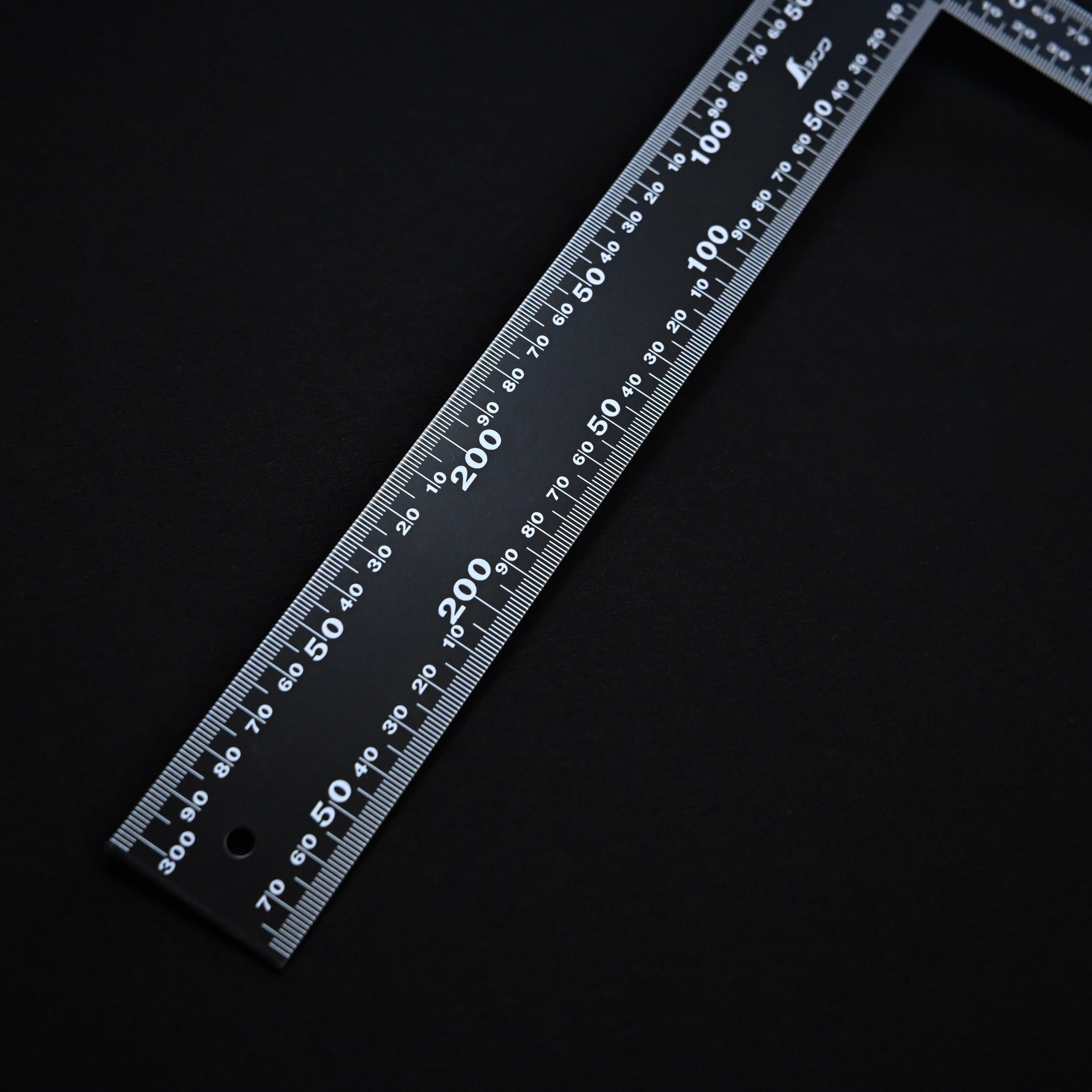 Shinwa Flat Square Marks Building 2x4 シンワ フラットスコヤ 黒色 30×20cm 白目盛