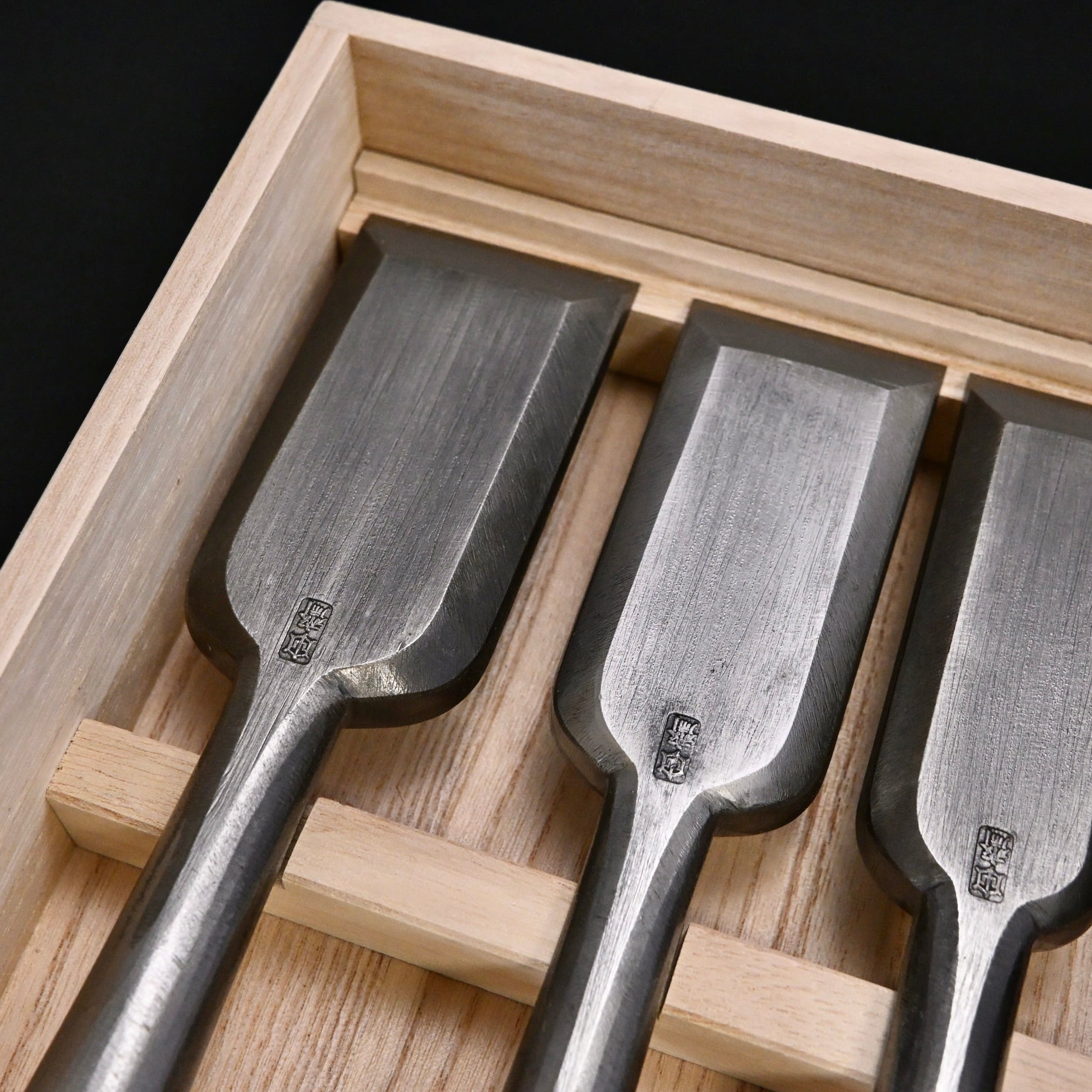 Tasai Timber chisels 6-Piece set Special Blue Steel 田斎 磨き叩組鑿 6本組