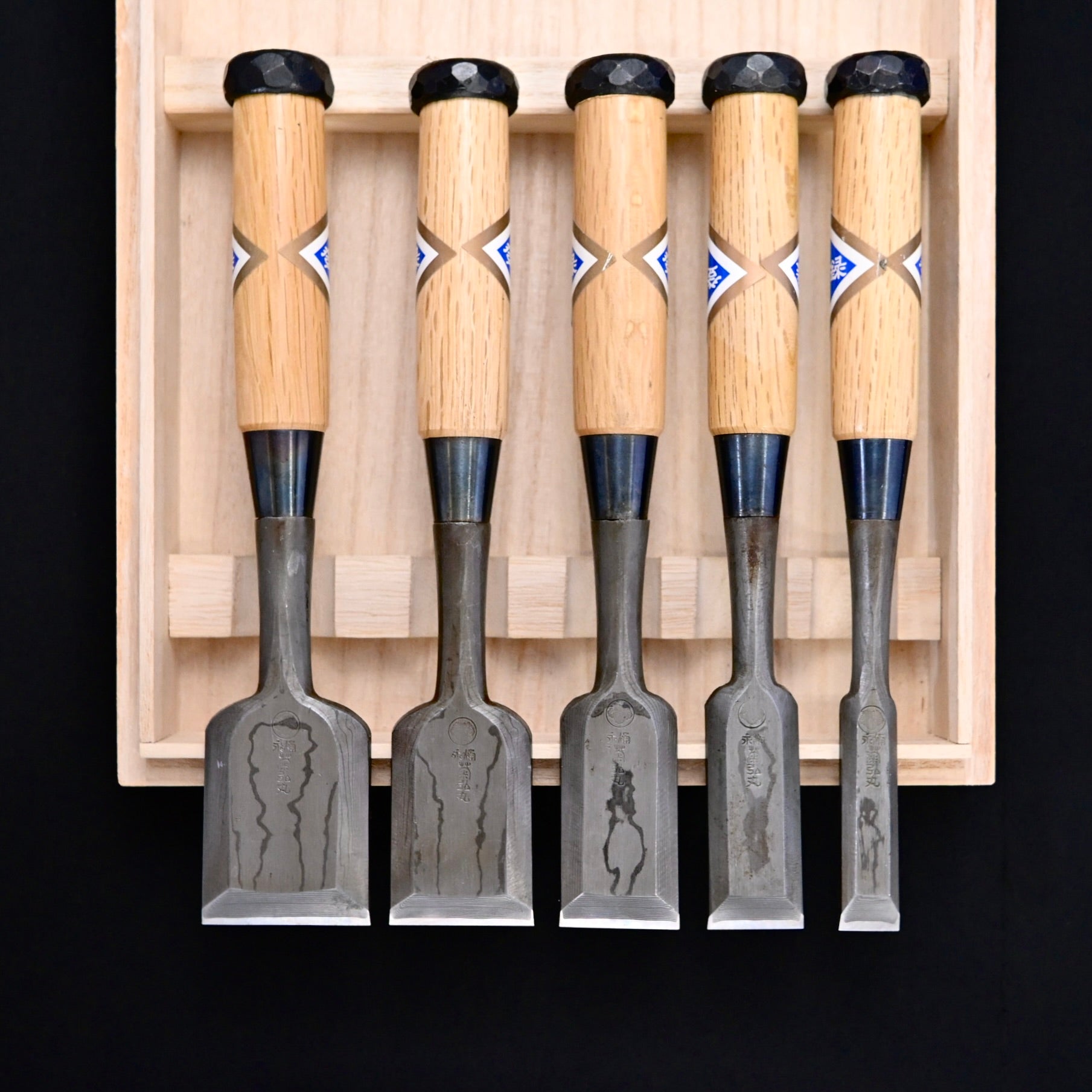 菊弘丸 追入組鑿 積層材 白樫柄 5本組 Kikuhiromaru Bench chisels set with white oak handle(Oirenomi)