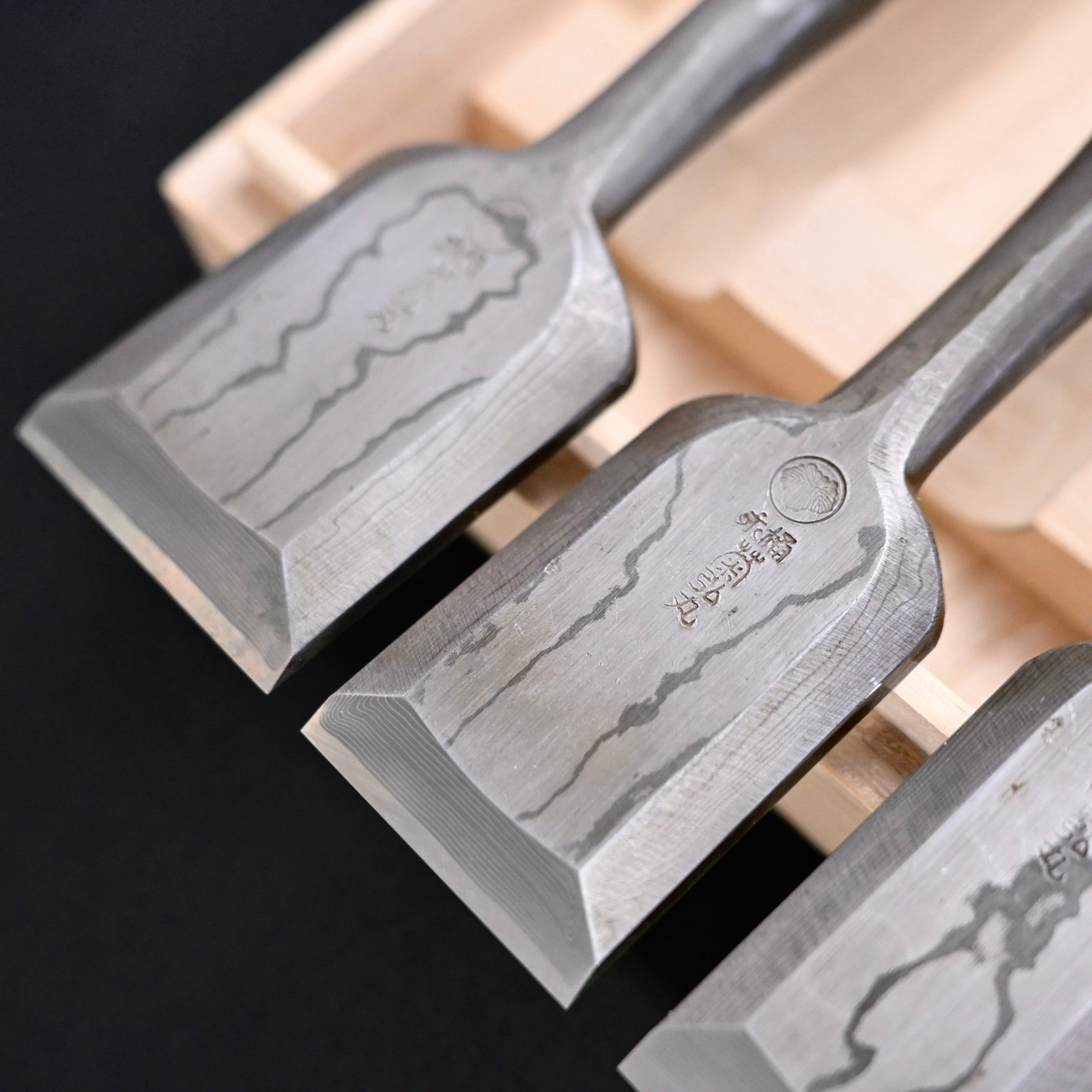 菊弘丸 追入組鑿 積層材 白樫柄 5本組 Kikuhiromaru Bench chisels set with white oak handle(Oirenomi)