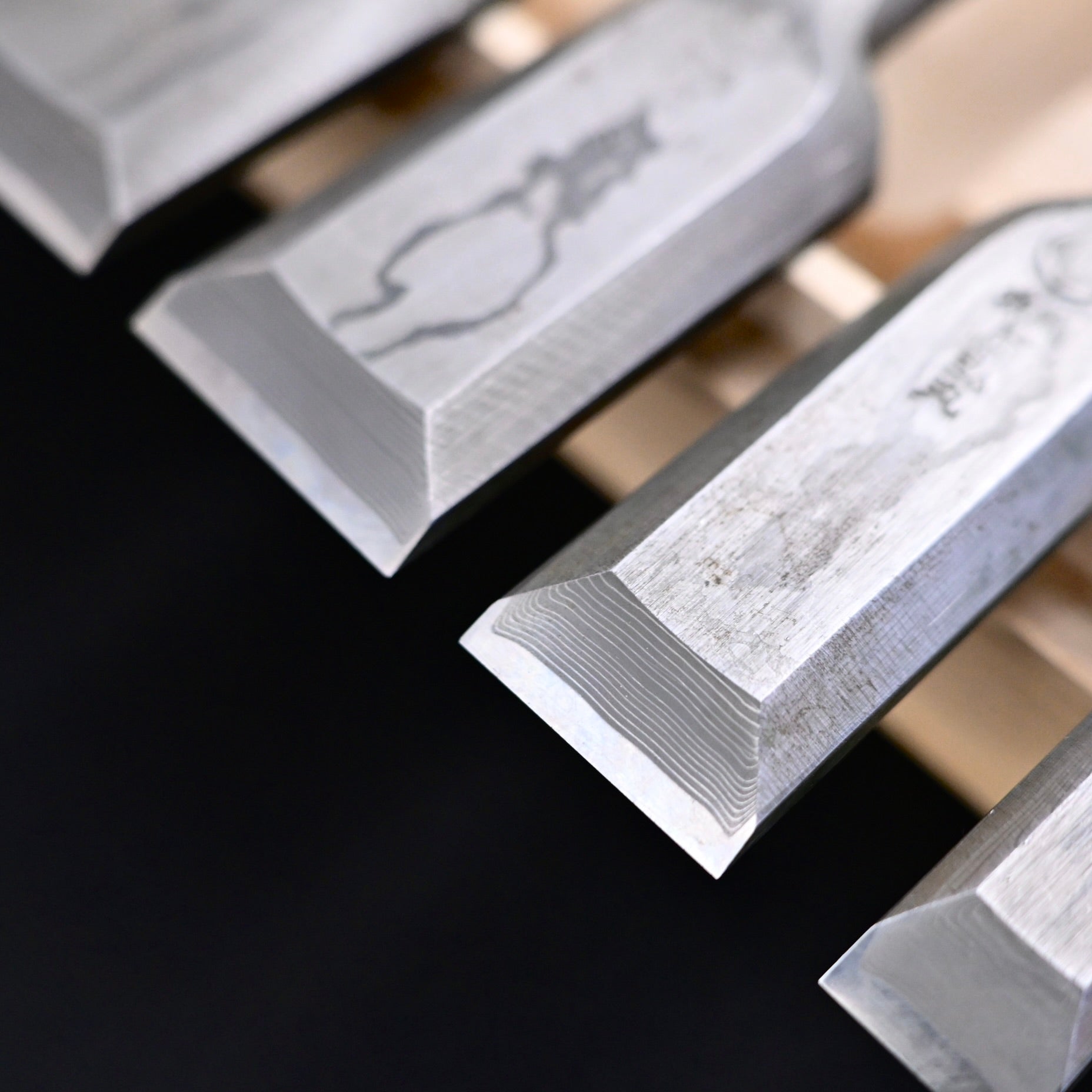 菊弘丸 追入組鑿 積層材 白樫柄 5本組 Kikuhiromaru Bench chisels set with white oak handle(Oirenomi)