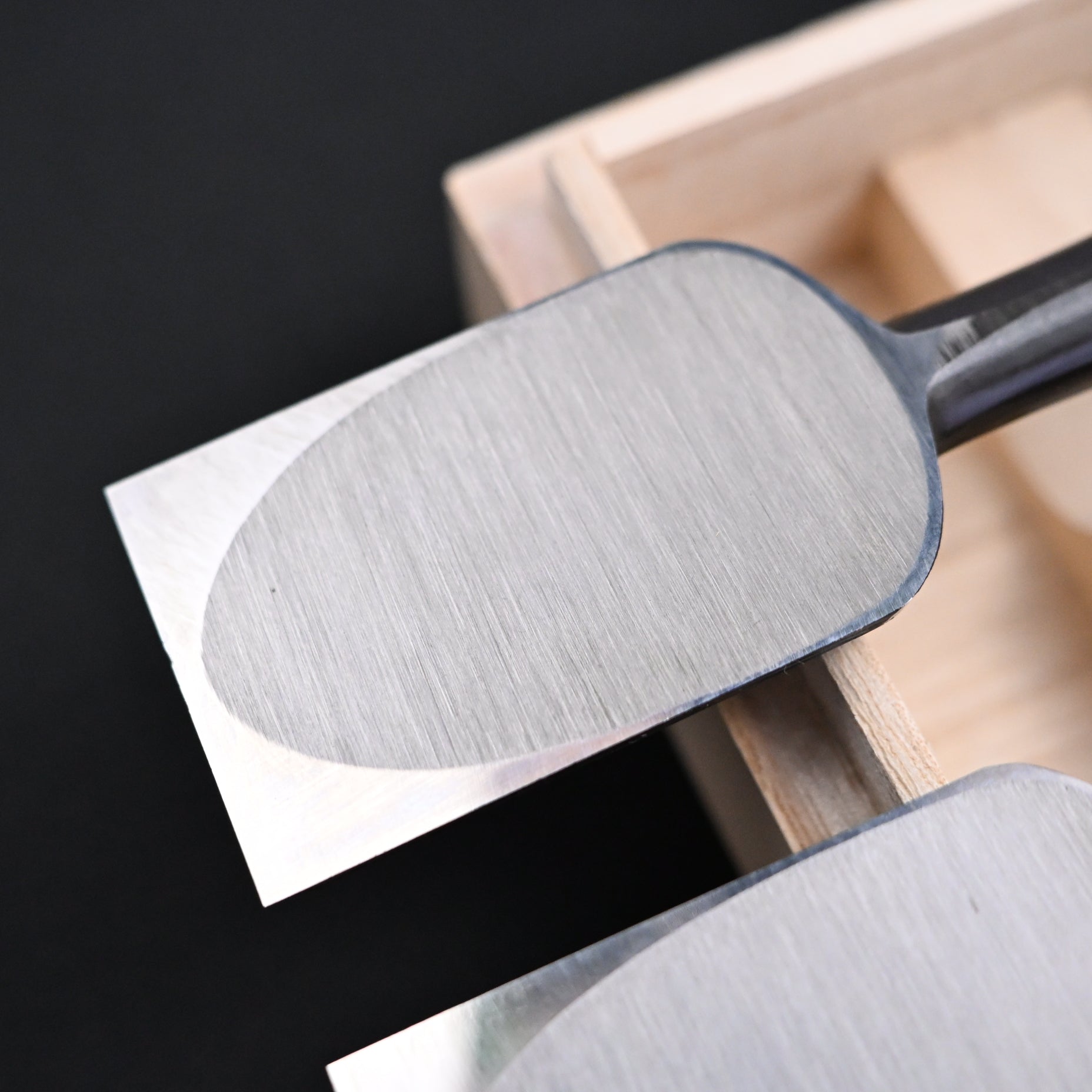 菊弘丸 追入組鑿 黒檀柄 5本組 Kikuhiromaru Bench chisels set with Ebony handle(Oirenomi)