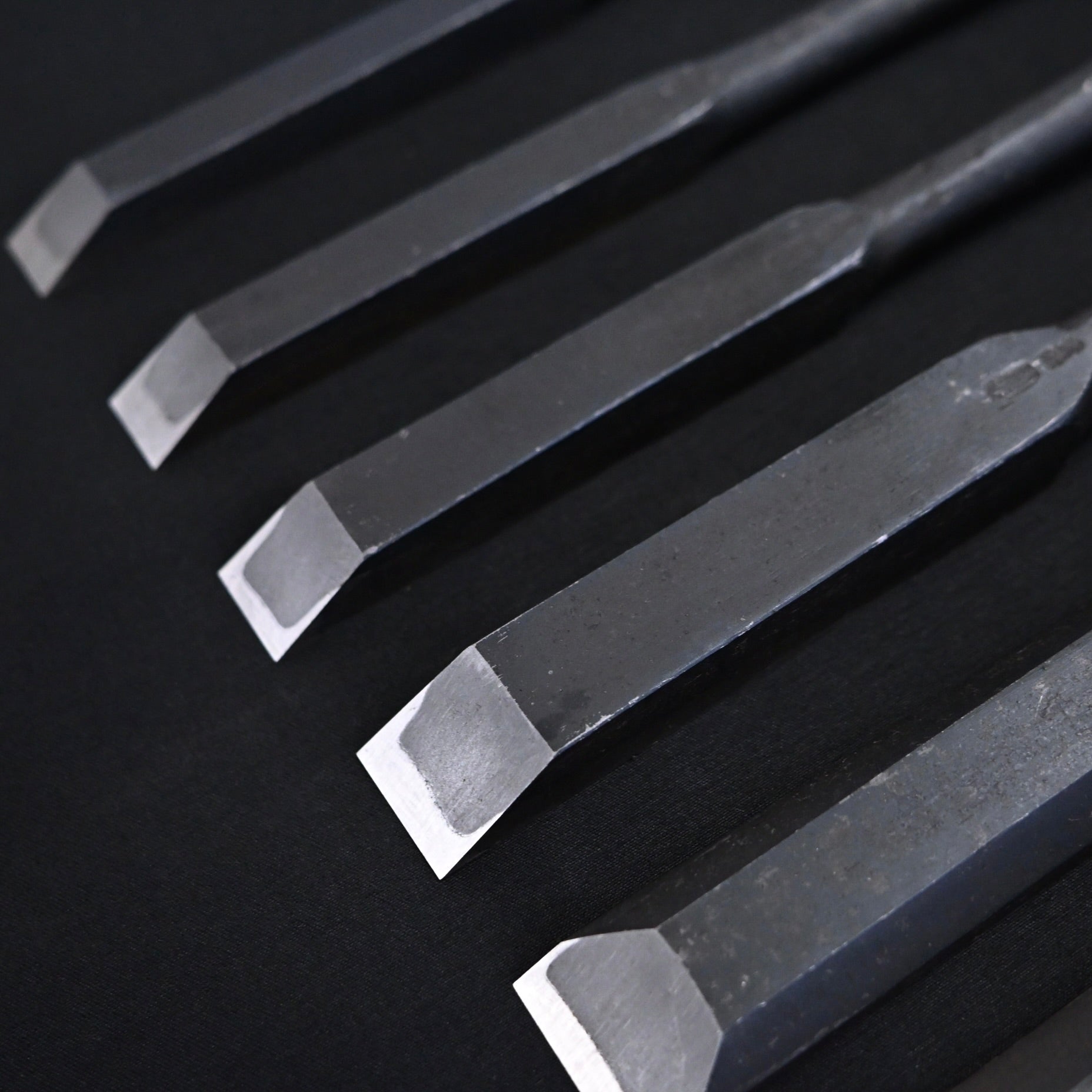 国明 首長穴屋鑿(入母屋) 7寸丈 Kuniaki Long type Slick Chisels