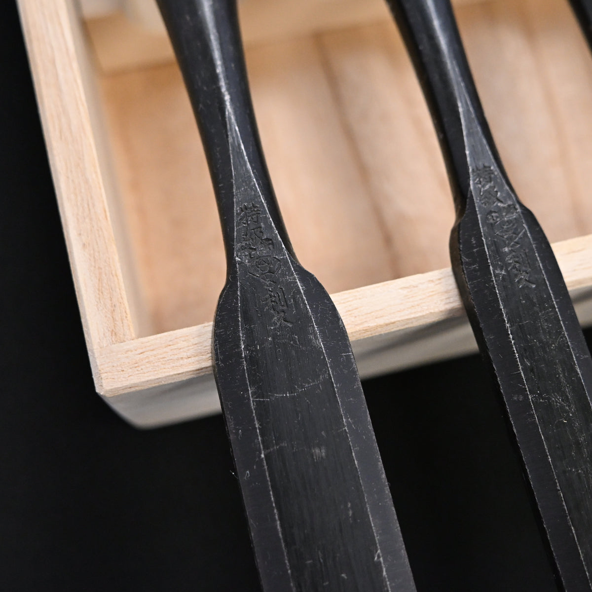 利久 面取薄鑿 5本組 Toshihisa Paring chisels Set (Usunomi) with white steel 5-Piece