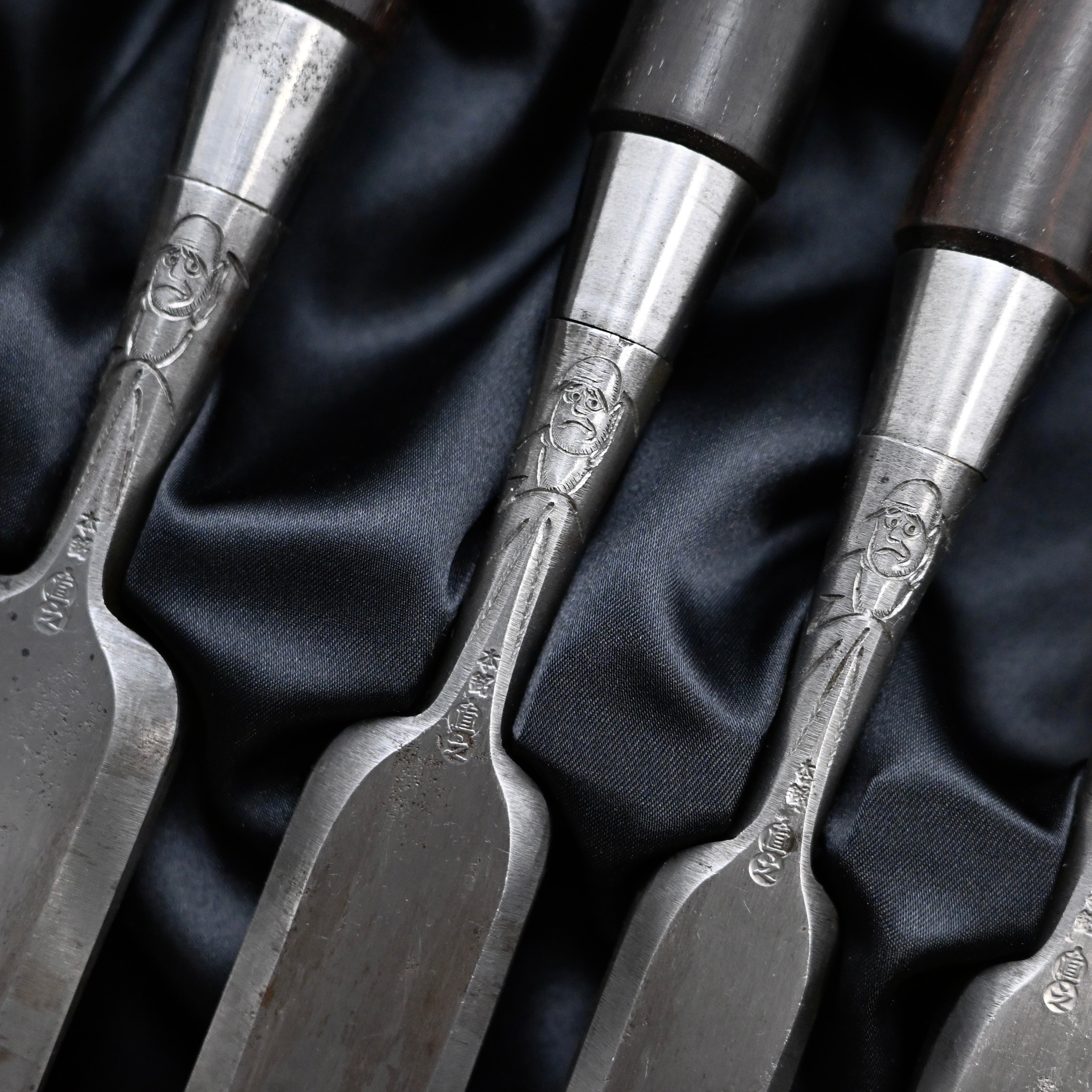 Authentic Vintage Naoyuki (Yamahiro) Bench Chisels set by Okayama Takeshi 希少品 岡山猛作 直之(問屋銘) 追入鑿15本組