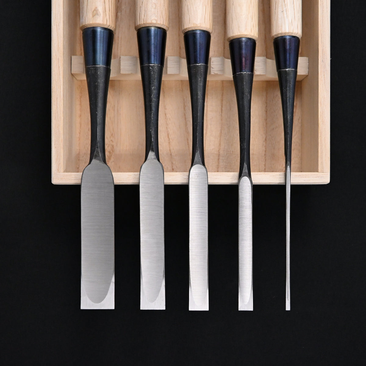 利久 面取薄鑿 5本組 Toshihisa Paring chisels Set (Usunomi) with white steel 5-Piece