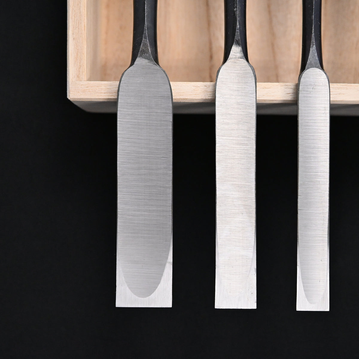 利久 面取薄鑿 5本組 Toshihisa Paring chisels Set (Usunomi) with white steel 5-Piece