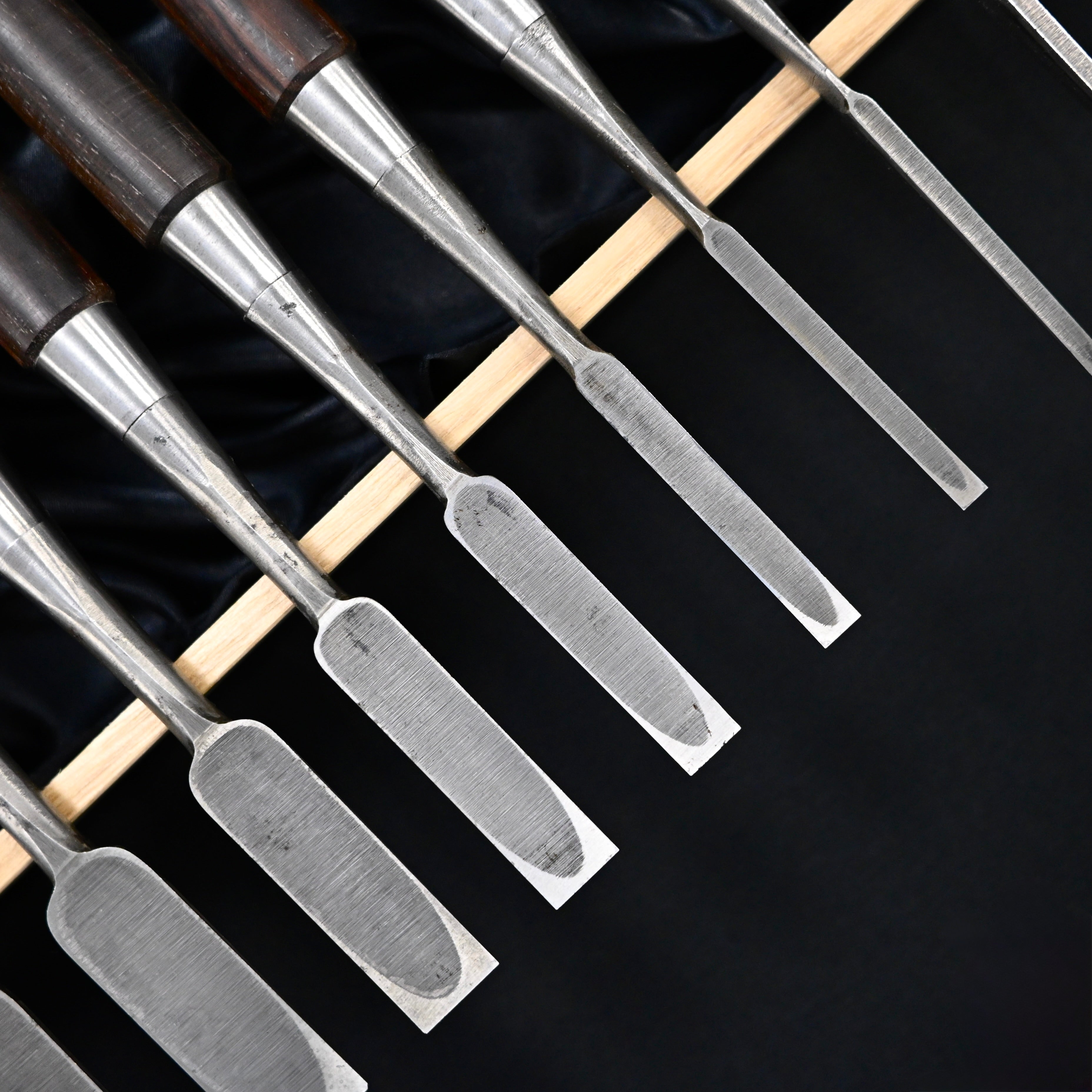 Authentic Vintage Naoyuki (Yamahiro) Bench Chisels set by Okayama Takeshi 希少品 岡山猛作 直之(問屋銘) 追入鑿15本組