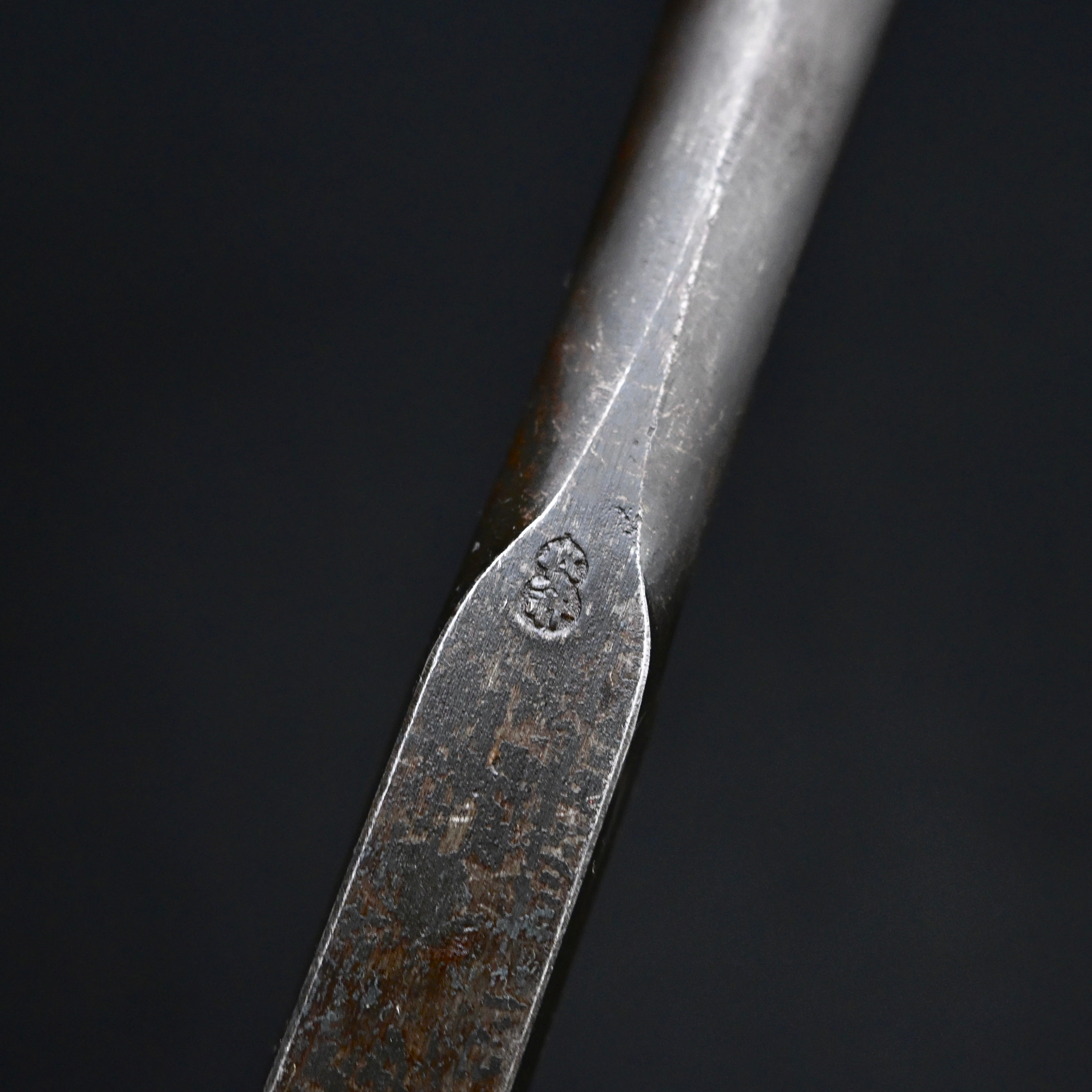 掘出し物 二代目左久作 山型刃 叩き鑿 池上喬庸作 18mm #1 Old stock Hidari Hisasaku 2rd Timber chisels by Ikegami Takanobu Tatakinomi