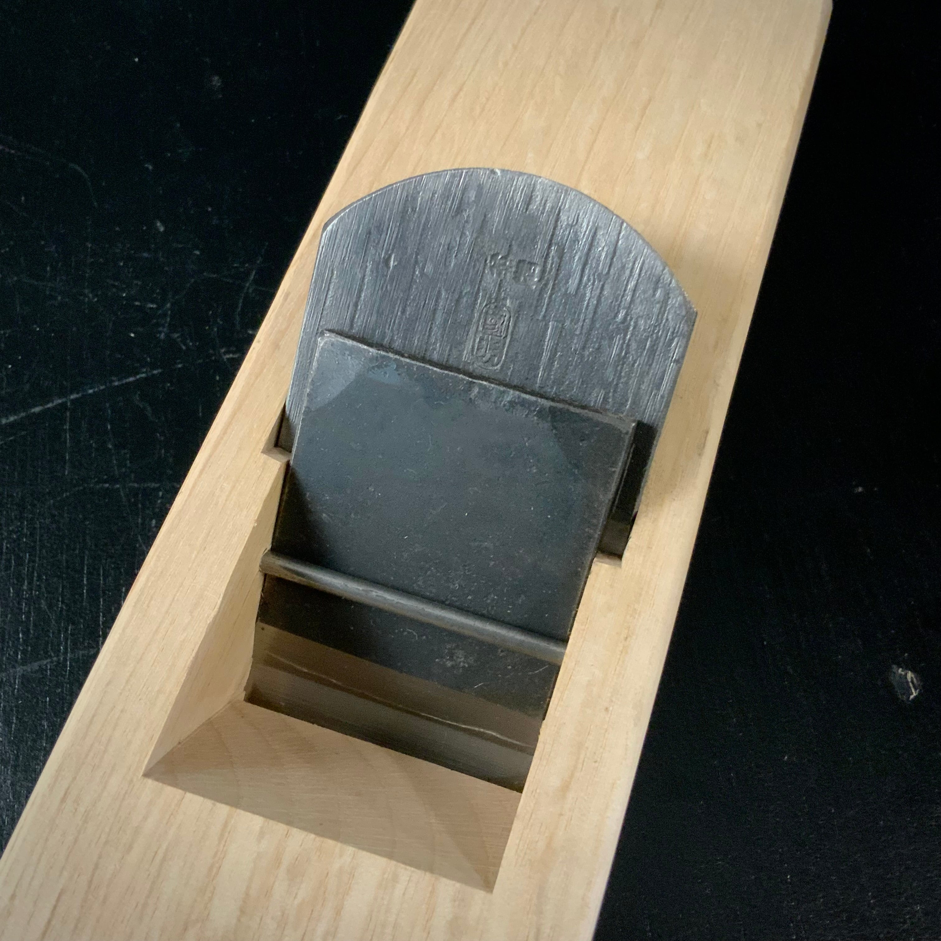 Old stock Smoothing Plane (Kanna) 掘出し物 仕上げ鉋 デコラ 42mm