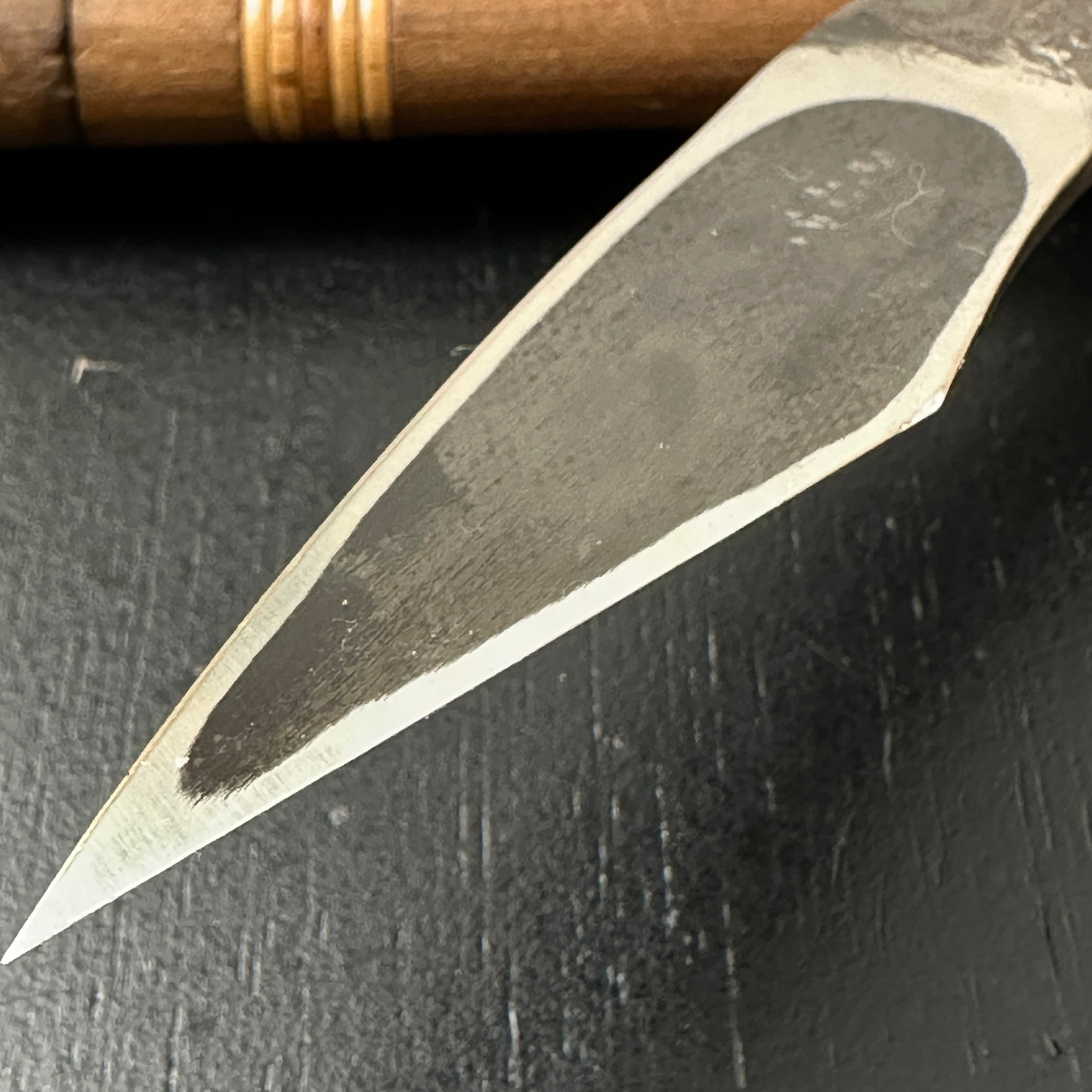 Old stock Nenrin(treeRing) Snakes Kiridashi Knives by Kunikei 3rd Right hand 掘出し物 三代目国慶作 年輪 巳 切出し小刀 21mm 右