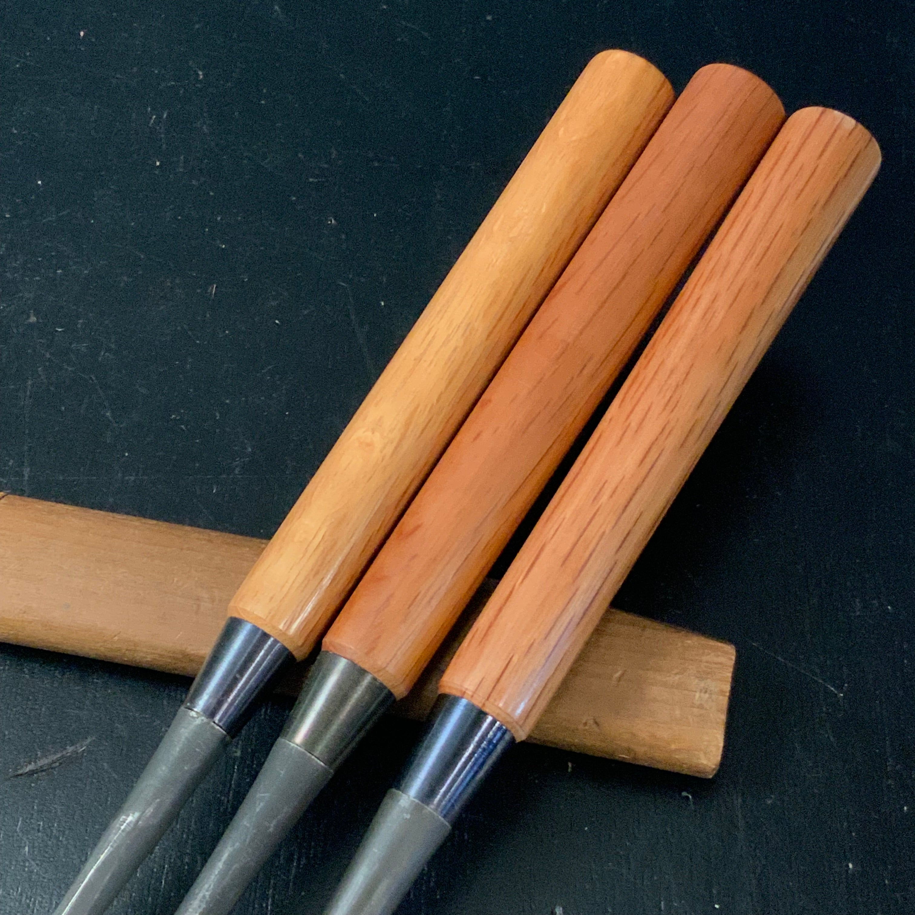 Old stock Yoshimasa Paring chisels (Usunomi) with white steel 掘出し物 善正 面取薄鑿 15,21,30mm