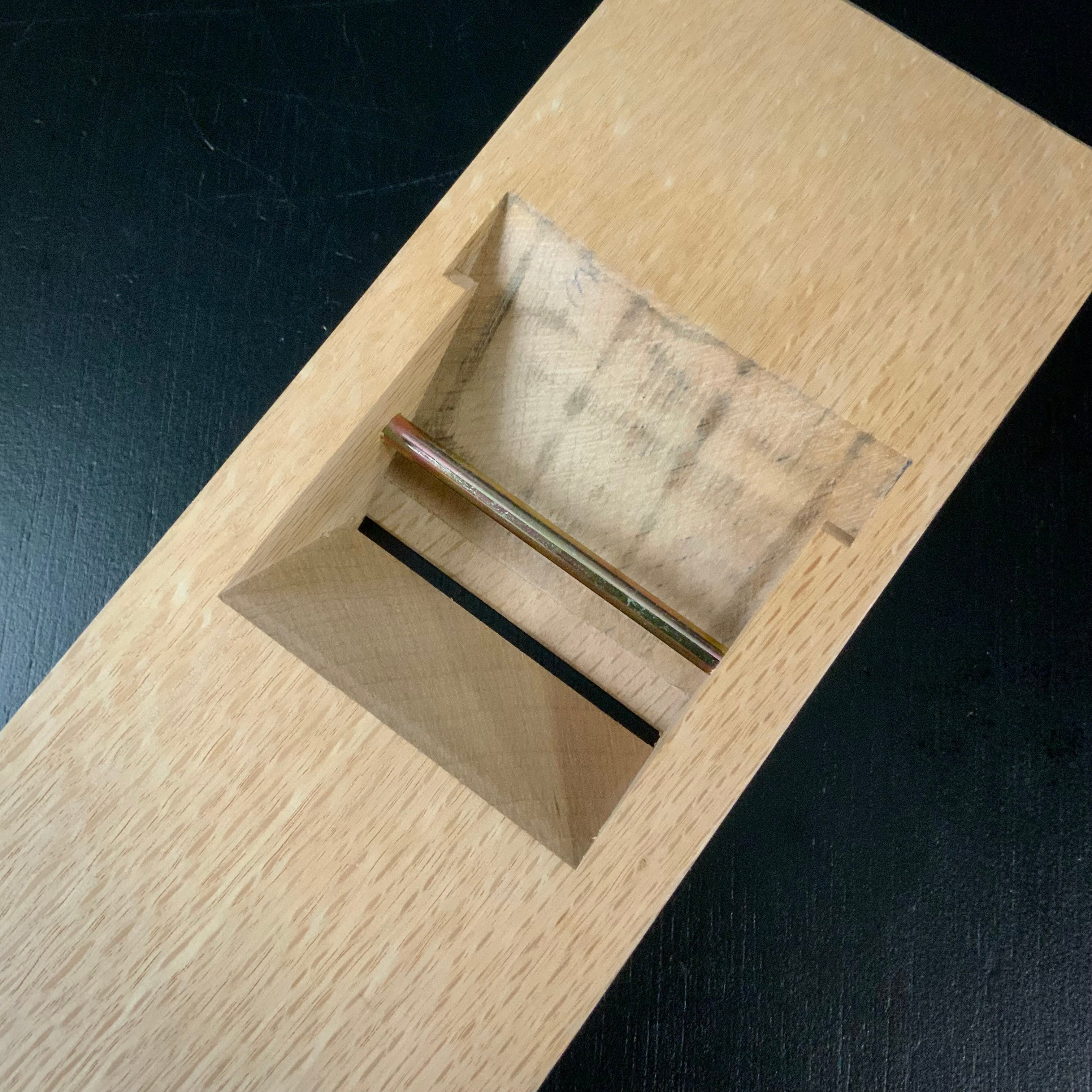 Old stock Hatsuhiro Smoothing Plane (Kanna) △ triangular stamp 掘出し物 初弘 △ 仕上鉋 70mm