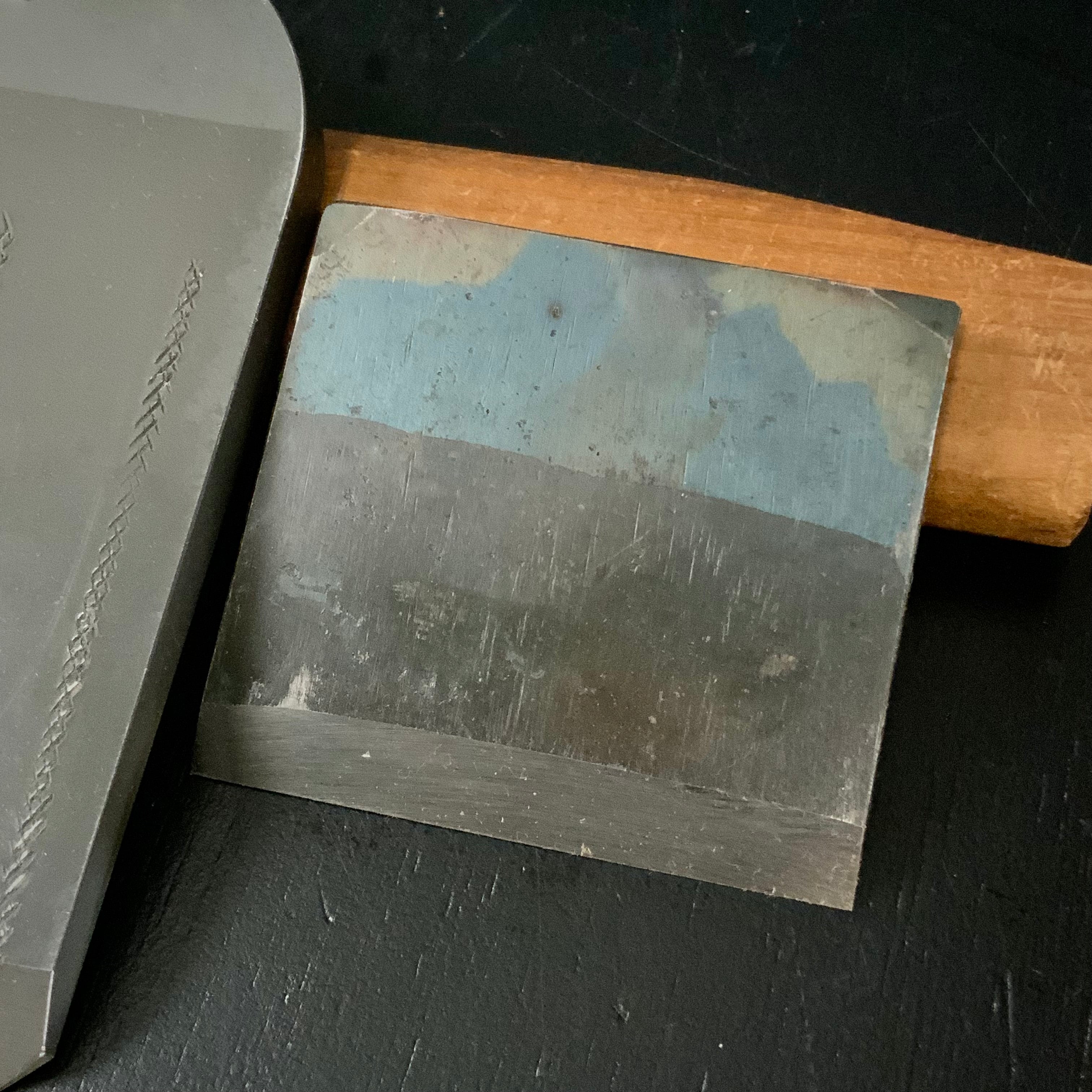 Old stock Hatsuhiro Smoothing Plane (Kanna) △ triangular stamp 掘出し物 初弘 △ 仕上鉋 70mm