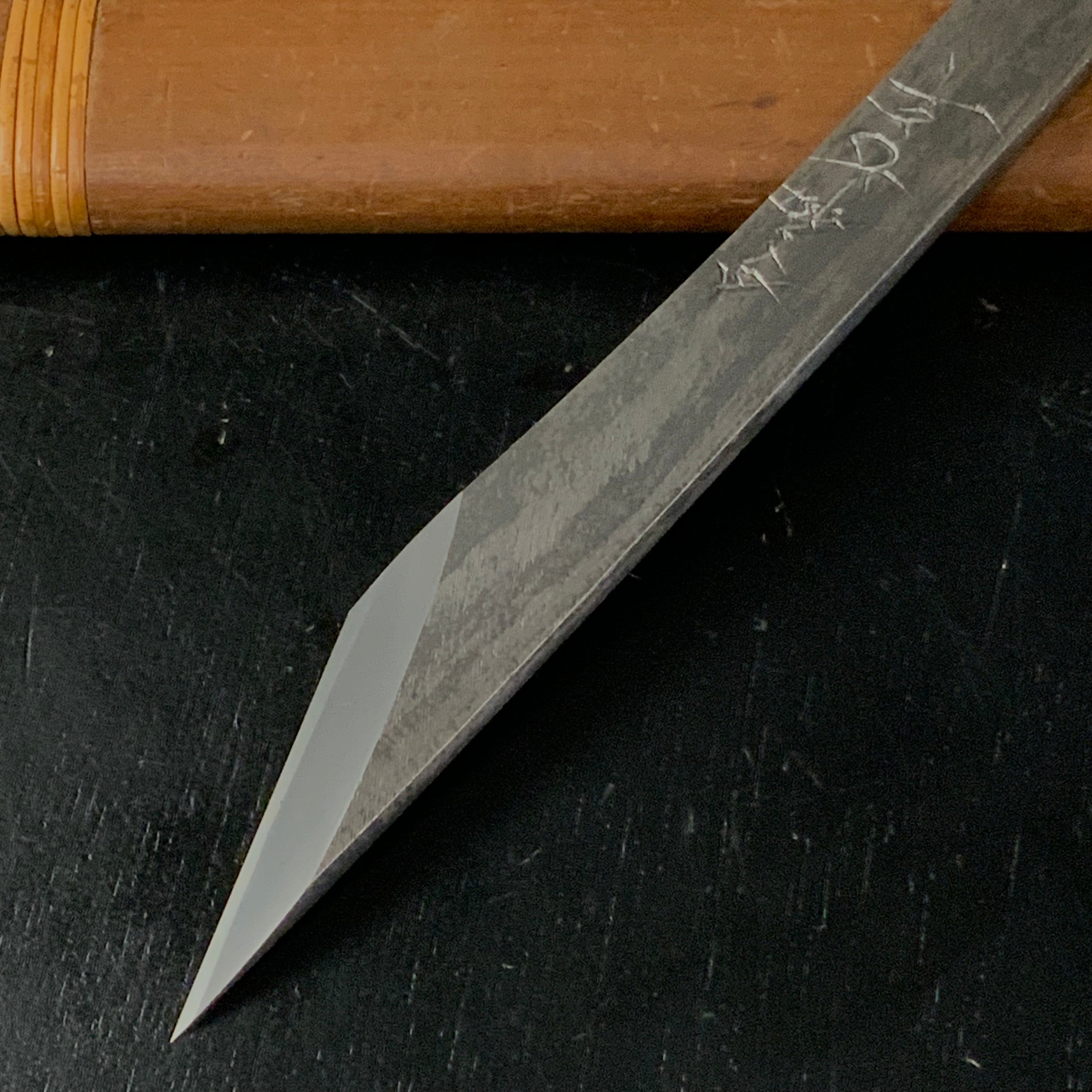Gasho Hirotsugu Right hand Kiridashi by Sozen Carving 賀正 廣貢 素全作 切出し小刀 右 21mm