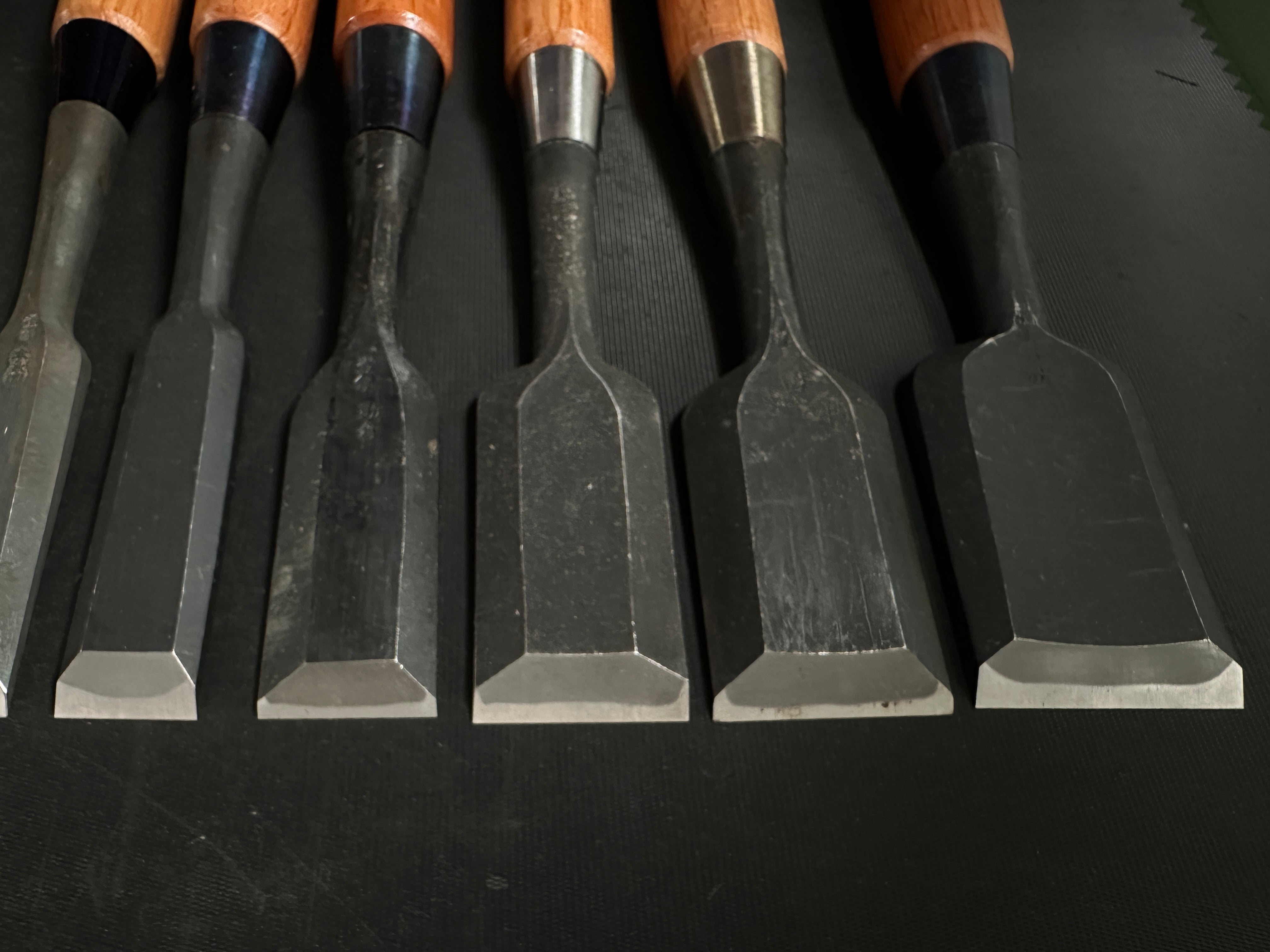 #M135 Mixed set for beginner Bench chisels set by unknown smith バラ鑿合わせ 初心者におすすめ 追入組鑿作者不明
