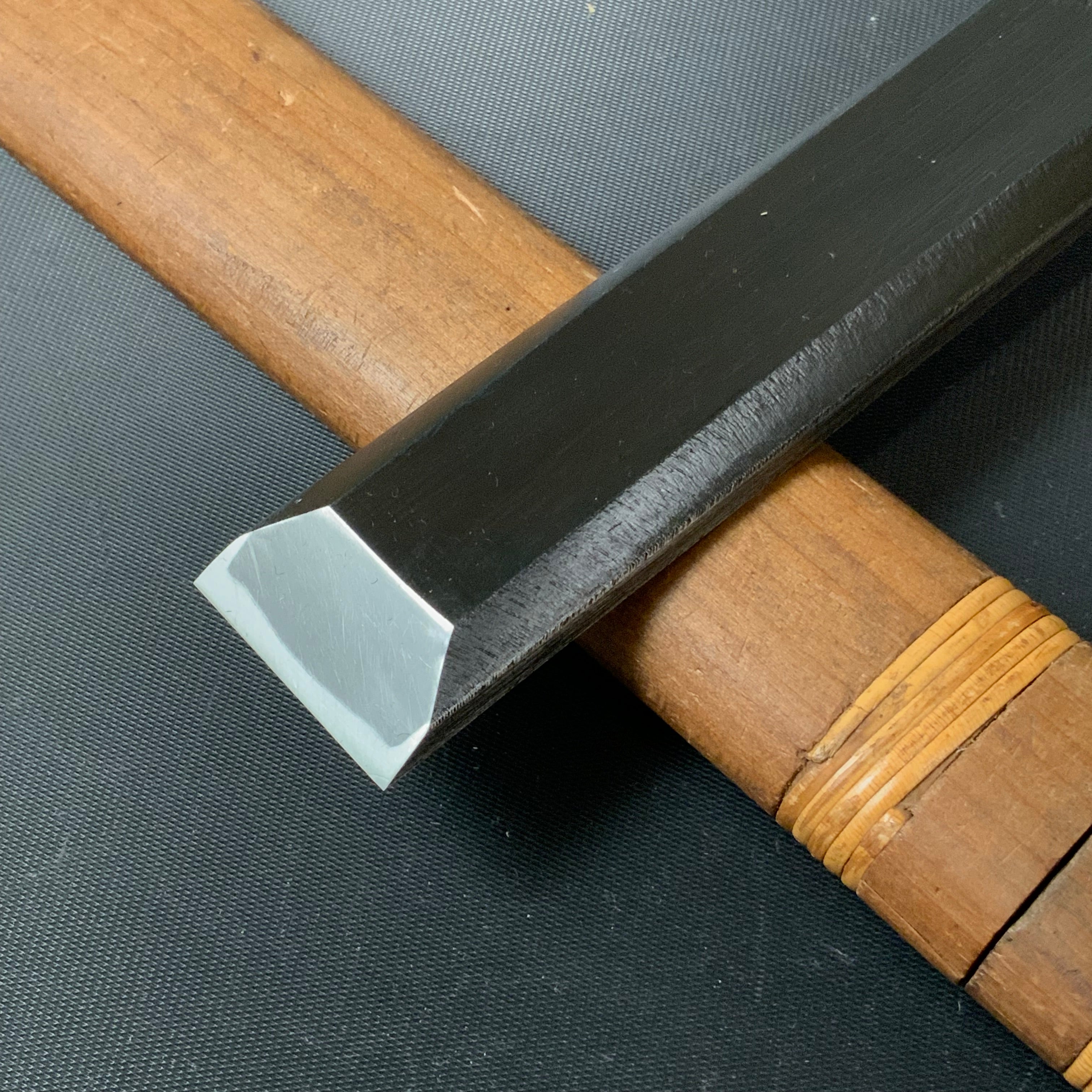 Tasai Fusetsu Slick Chisels (Anayanomi) 田斎風雪 香の突穴屋鑿 白樫柄 30mm