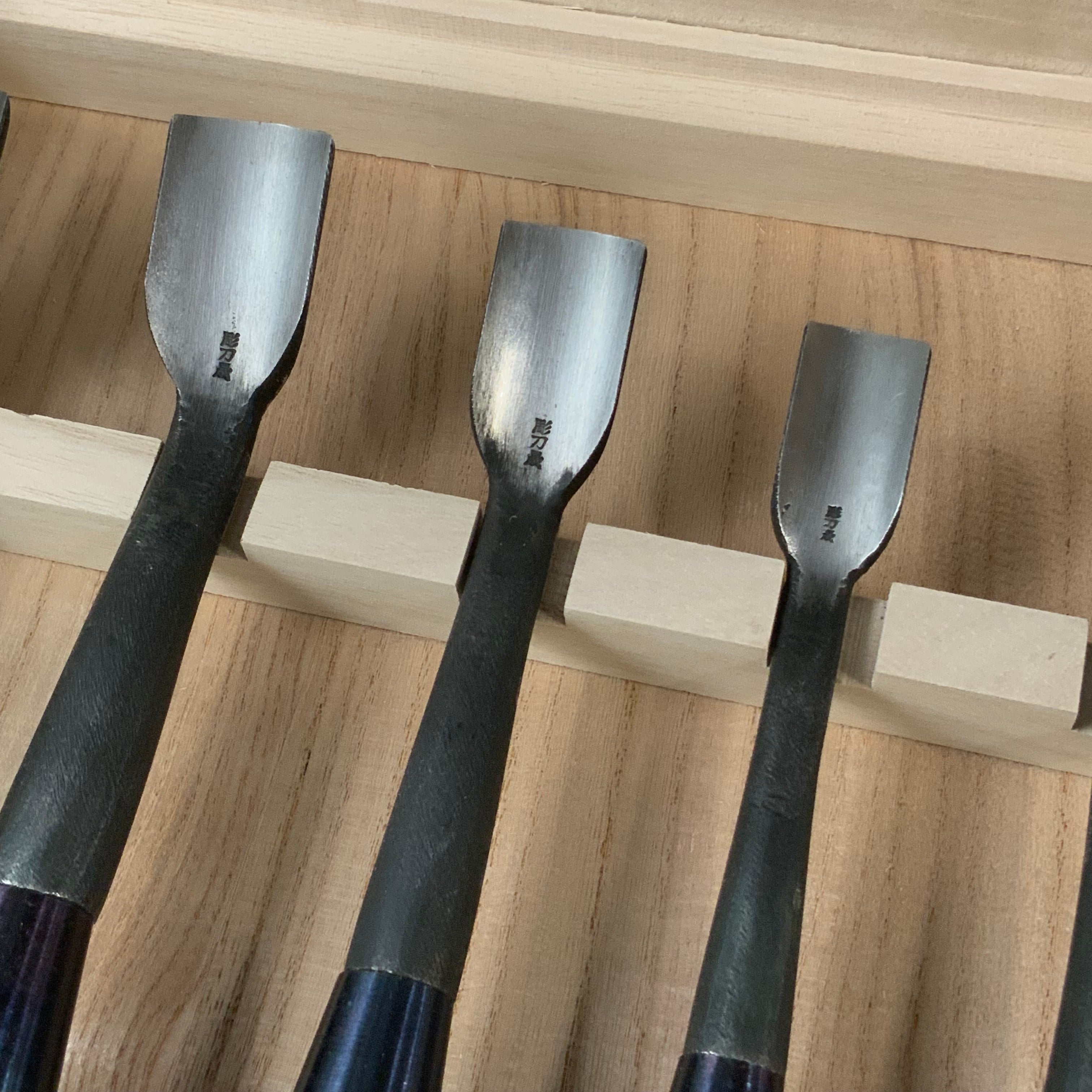 Chotousei Spoon chisels set Carving chisels with blue steel advanced grade 彫刀晟 小倉彫刻刃物製作所 丸曲組鑿 青紙鋼 特上品