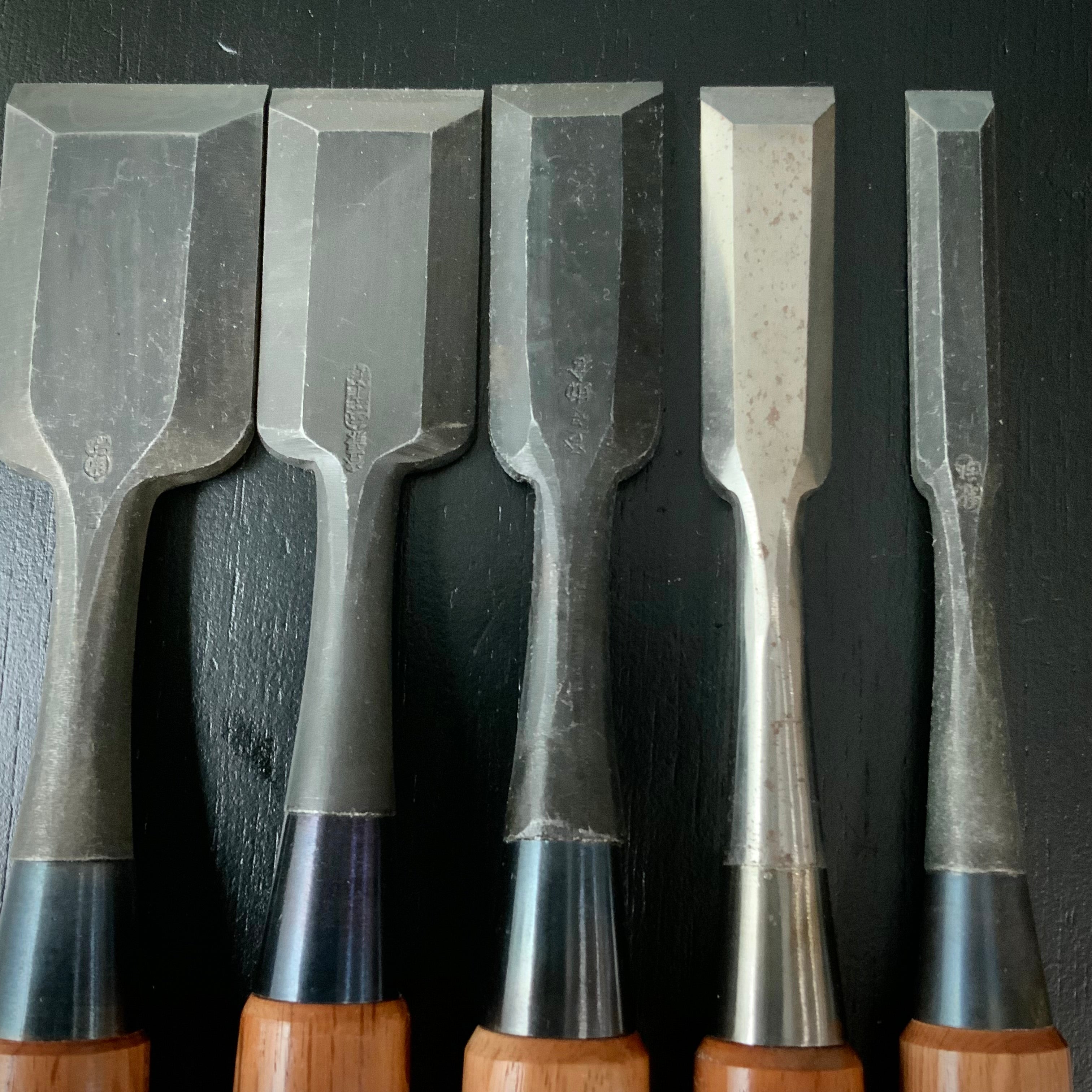 #M168 Mixed Bench chisels set by unknown バラ鑿合わせ 追入組鑿 5本組 作者不明