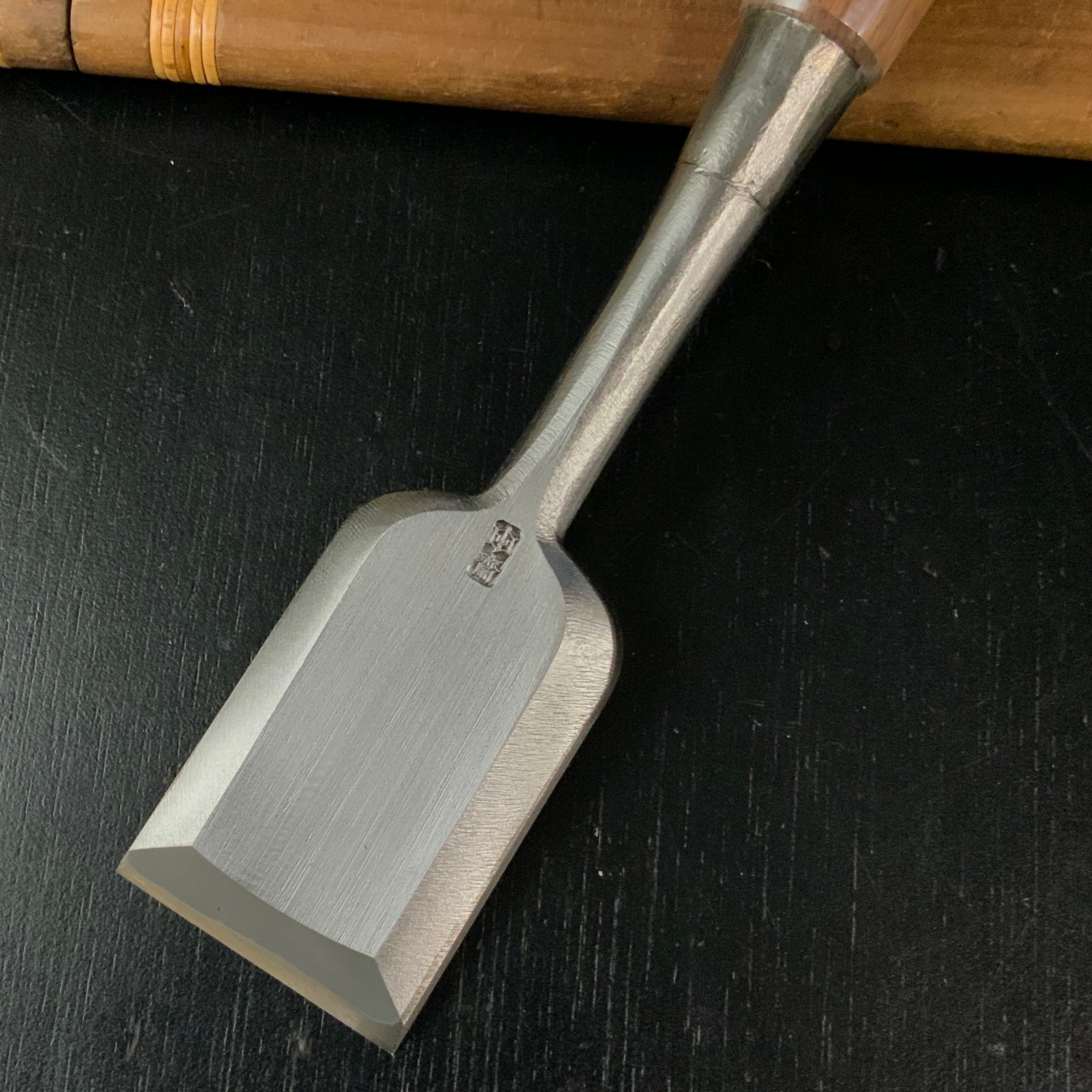 Tasai Special Medium Timber chisels with Japanese red oak 田斎作 中叩き鑿 赤樫柄 48mm Chutatakinomi