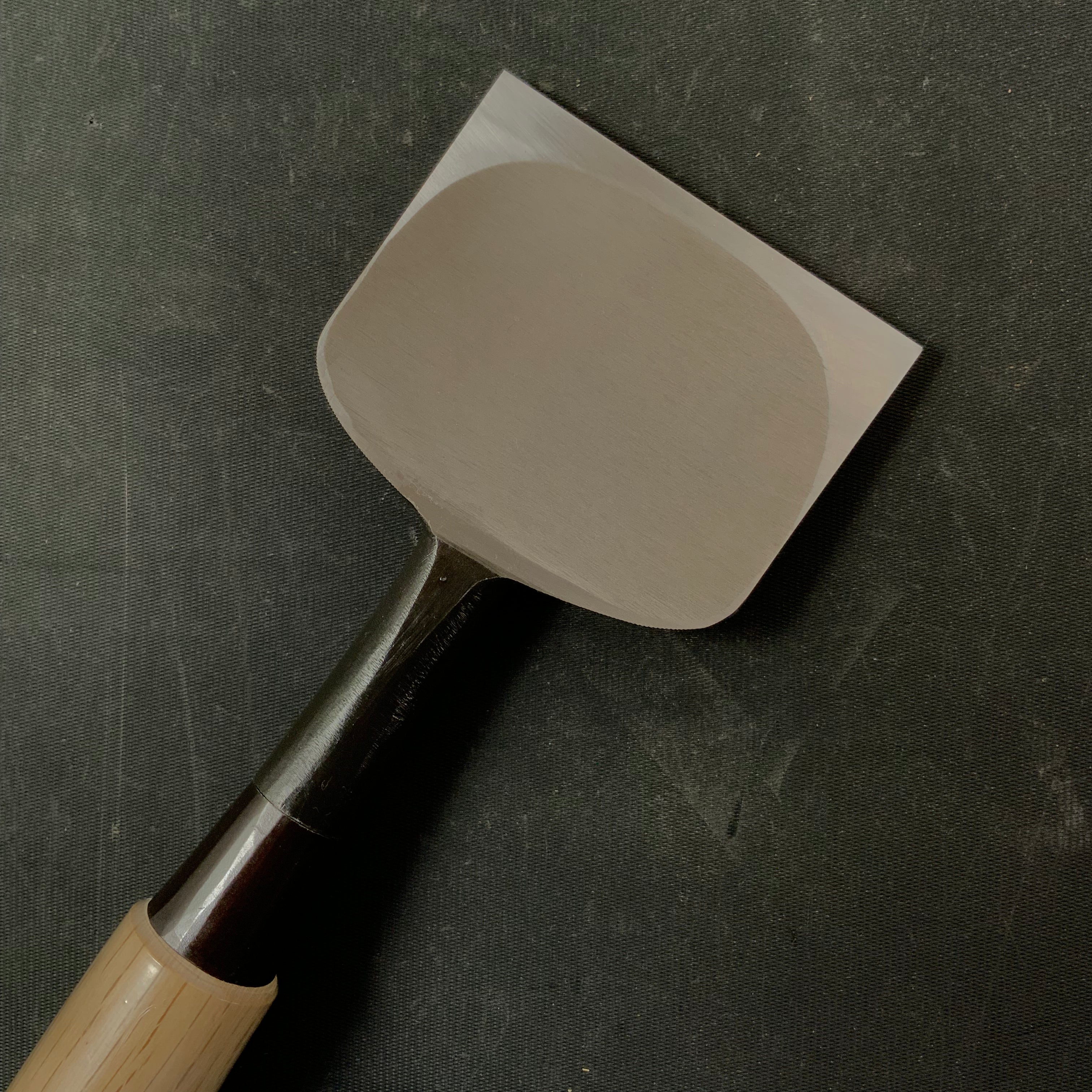 Tasai Bench chisels (Oirenomi) with blue steel 田斎作 黒仕上 追入鑿 75mm