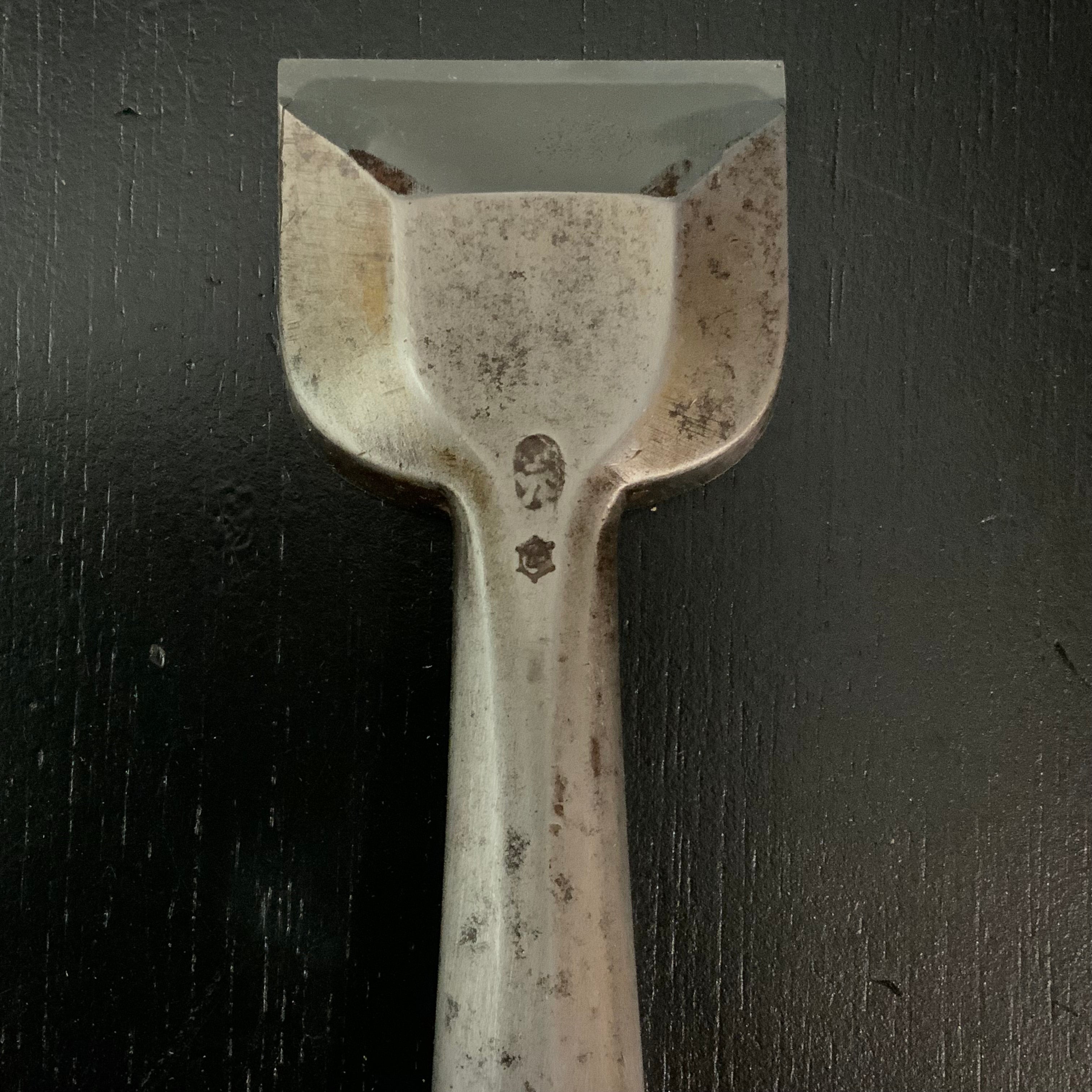 used Hiromasa Timber chisels by Hasegawa Fujisaku 中古品 長谷川藤作氏 弘正 厚鑿 42mm Atsunomi