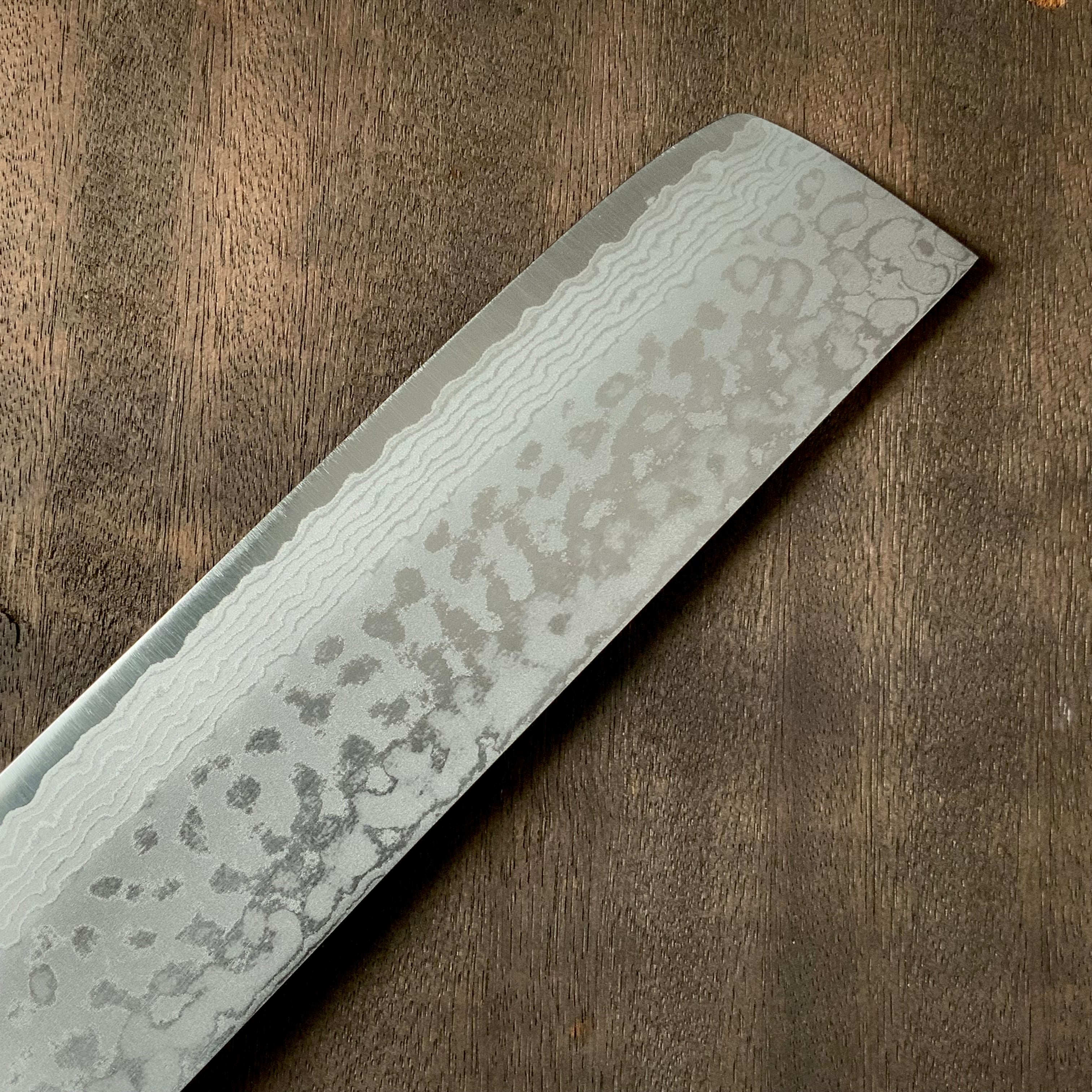 Haku-un Nakiri knife with a 17-layer stainless steel cladding 本鍛造白雲 V金10号口金付積層菜切包丁 165mm