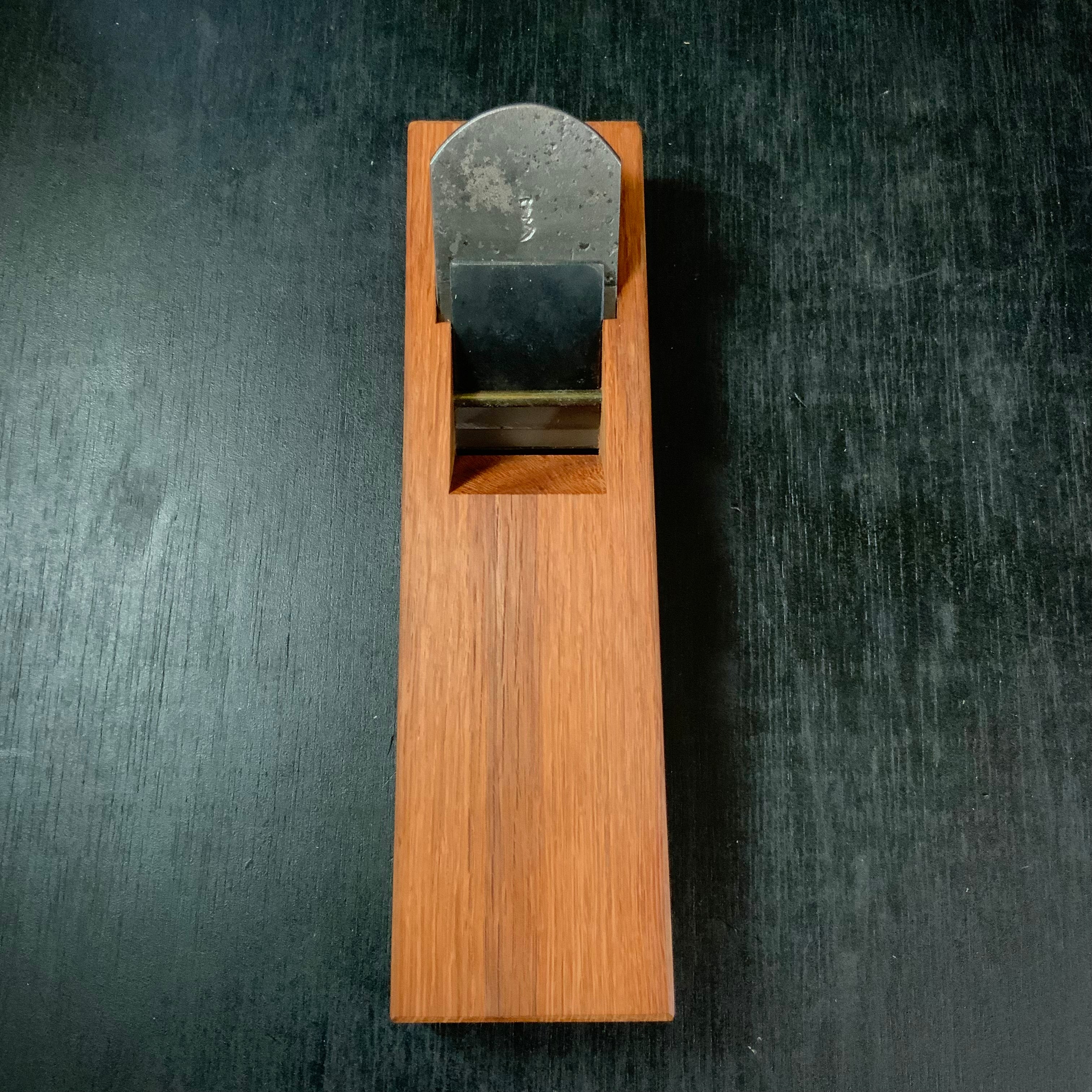 Keizaburo Mini Smoothing Plana(Kanna) / 圭三郎 豆平鉋 赤樫台入 48mm