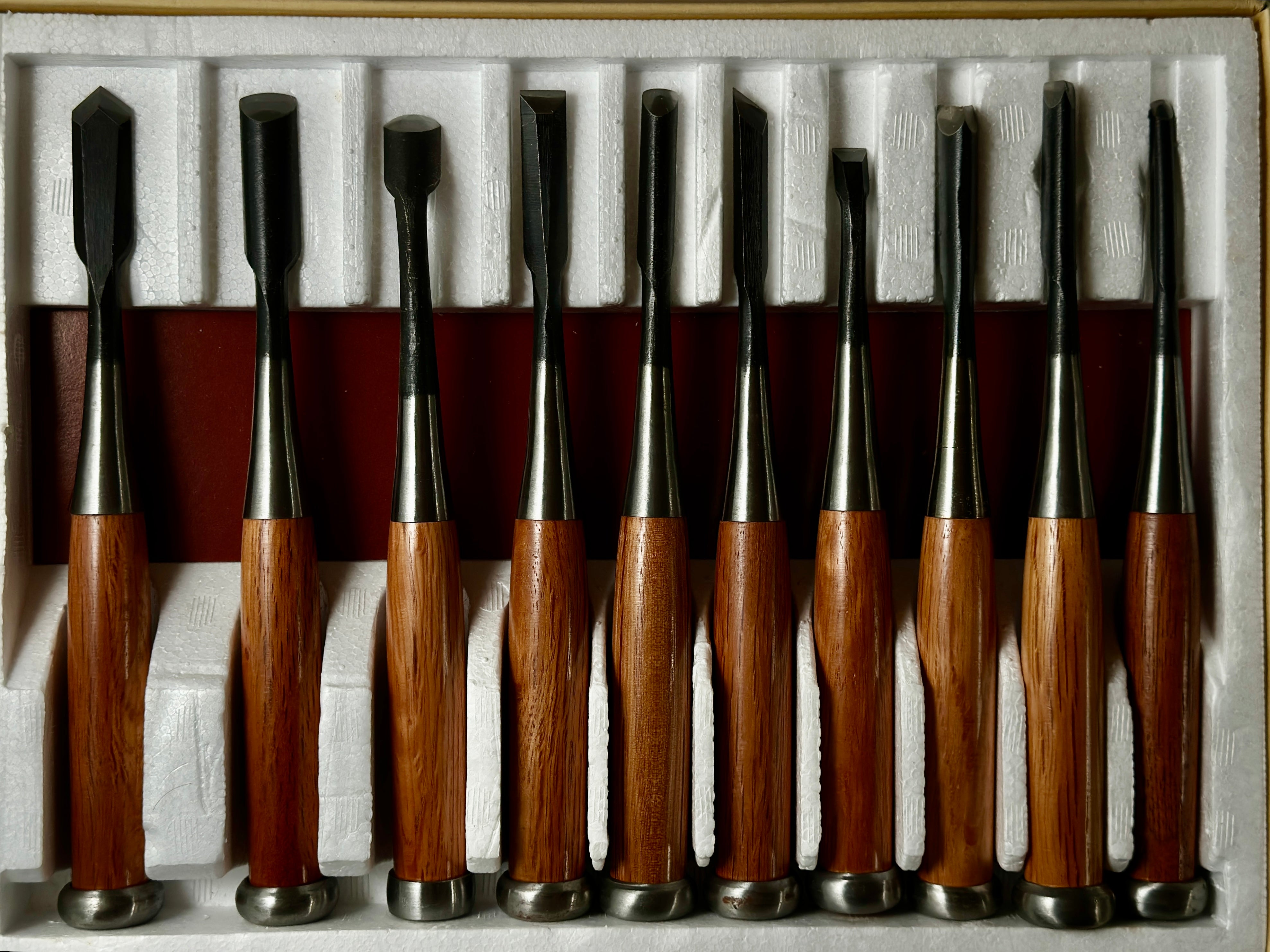 Old Stock Carving chisels set by Blue steel 掘出し物 彫刻組鑿 青紙鋼 10本組