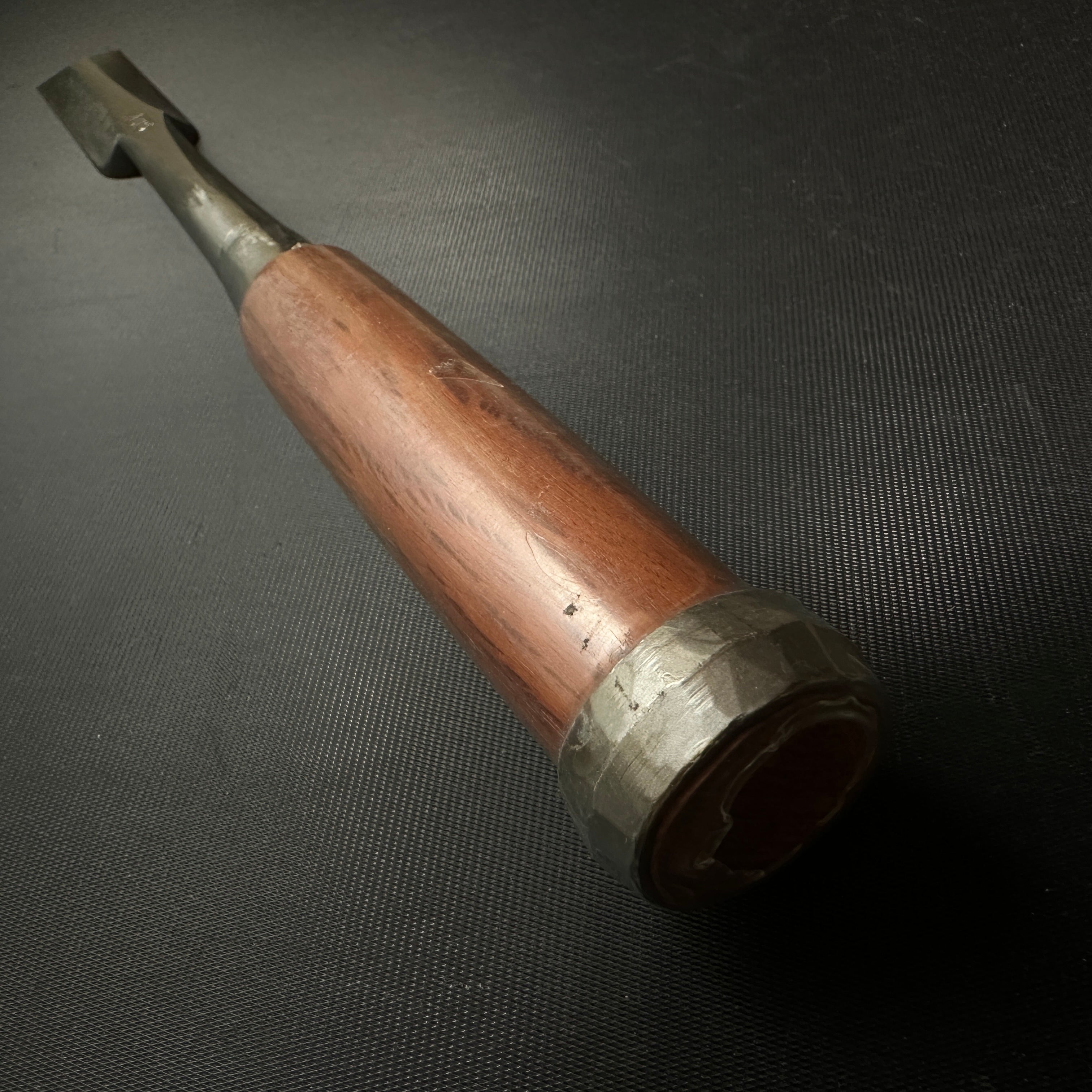 Tasai Dovetail Timber chisels (Itokoba) with blue steel / 田斎作 鎬叩鑿 糸コバ 24mm