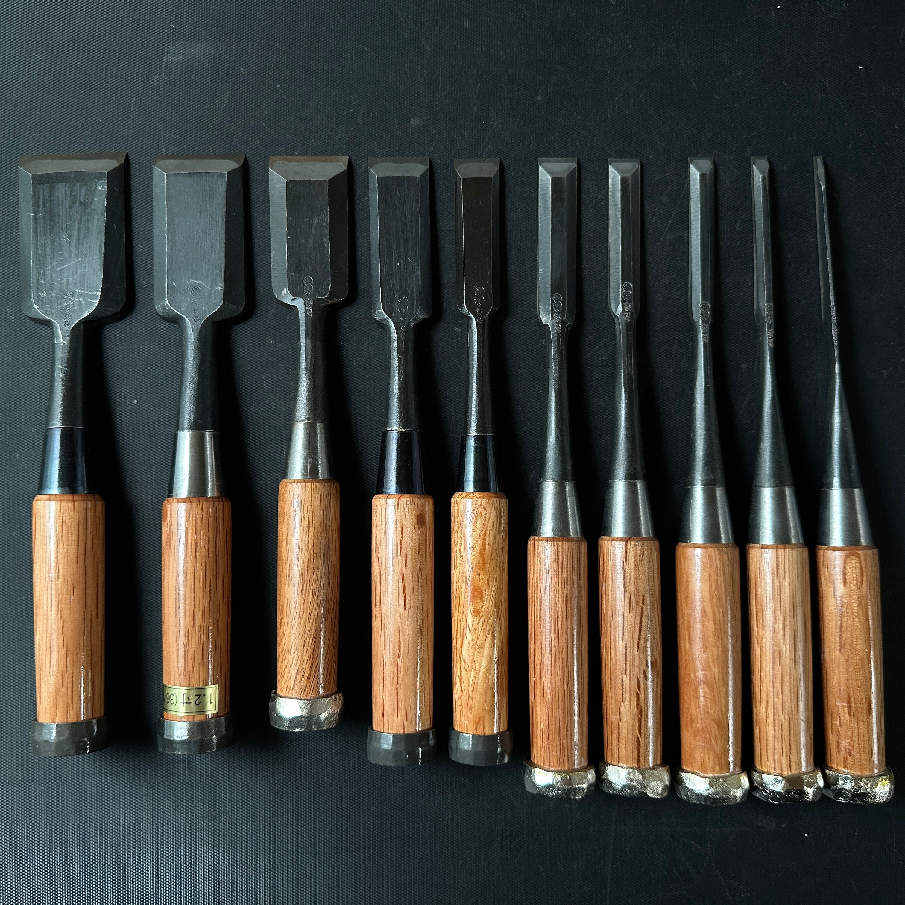 #M144 Koshihide Bench chisels set with Blue steel *** 越秀 追入組鑿 青紙鋼 Oirenomi