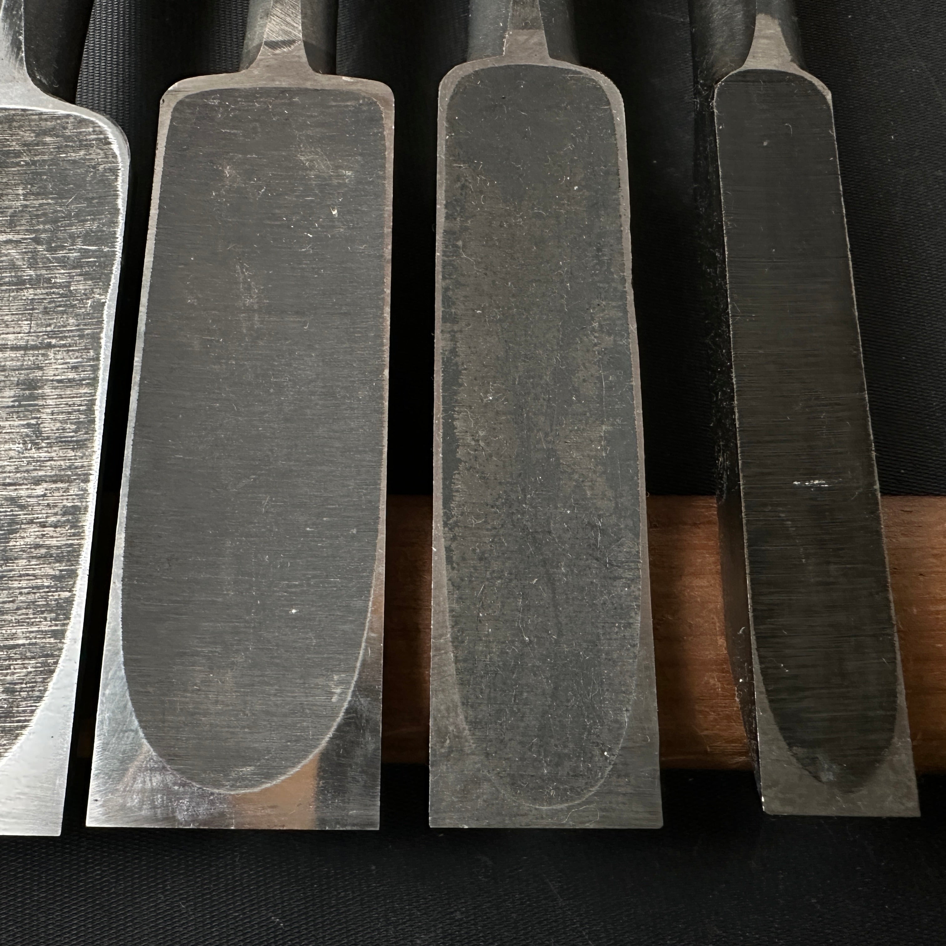 Old stock #5 Mixed set for beginner Timber chisels set with White steel 掘出し物 バラ鑿合わせ 初心者におすすめ 叩鑿6本組 Tatakinomi