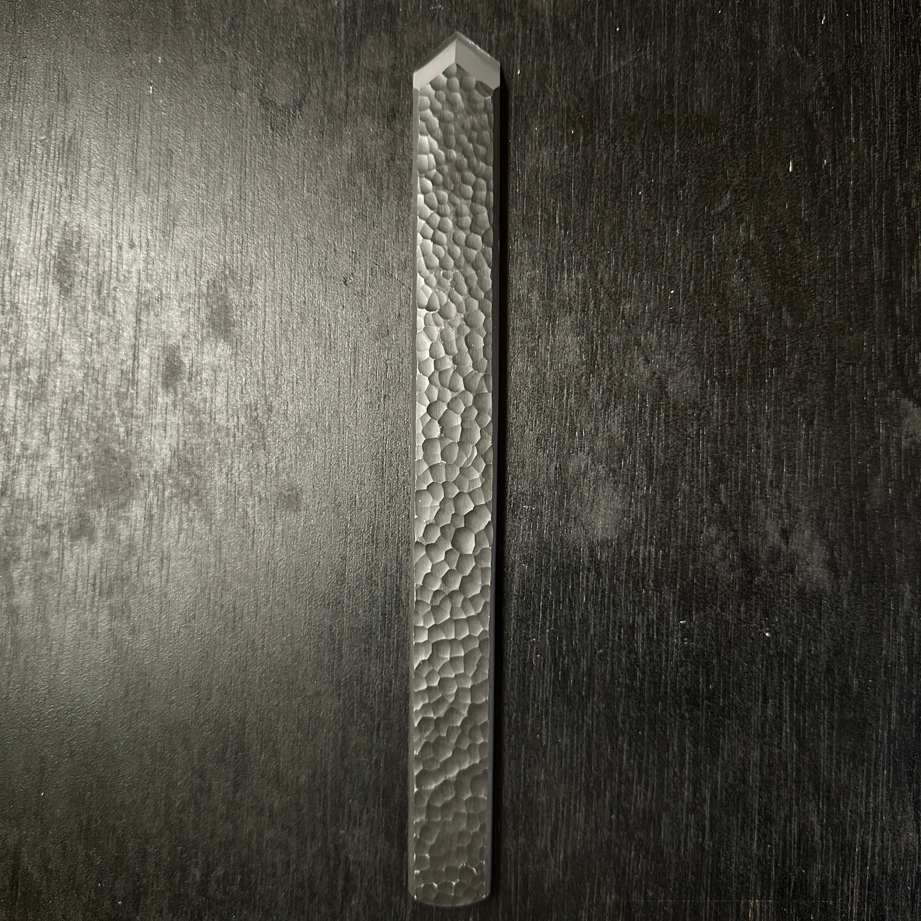 吉秀 三代坂光作 剣先小刀 槌目仕上 24mm Yoshihide Sakamitsu Tsuchime Kensaki Knives with White Steel