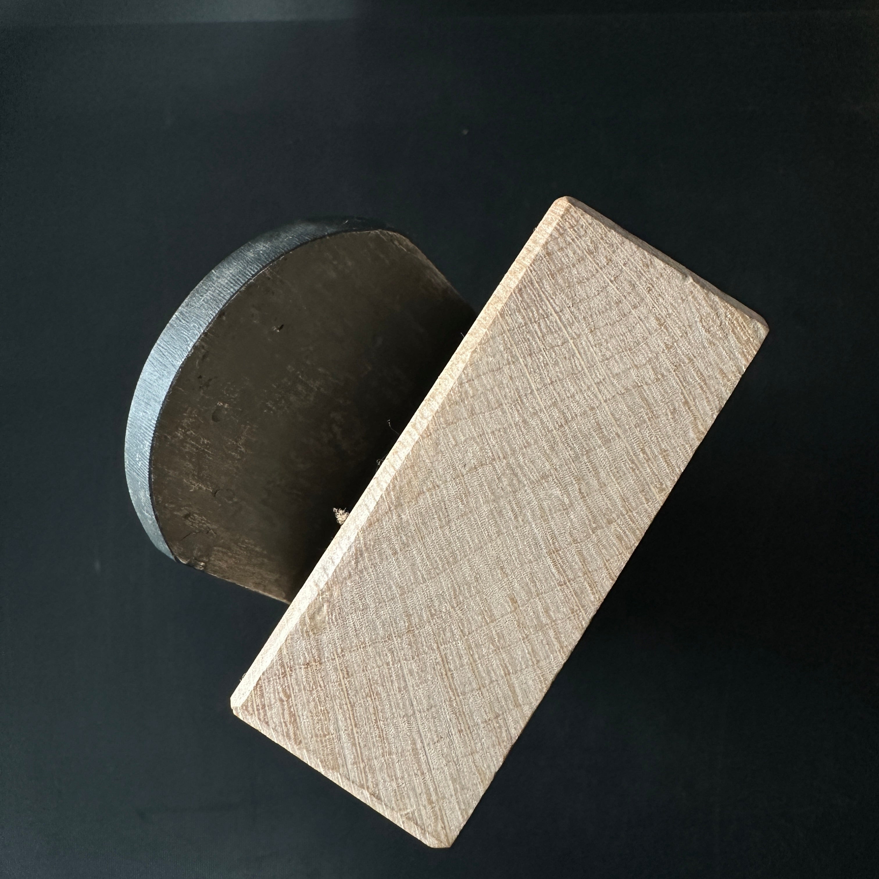 Old stock eleventh generation Teruhide Smoothing Plane (Kanna) 掘出し物 輝秀 十一代目 石堂秀雄作 仕上げ鉋 70mm