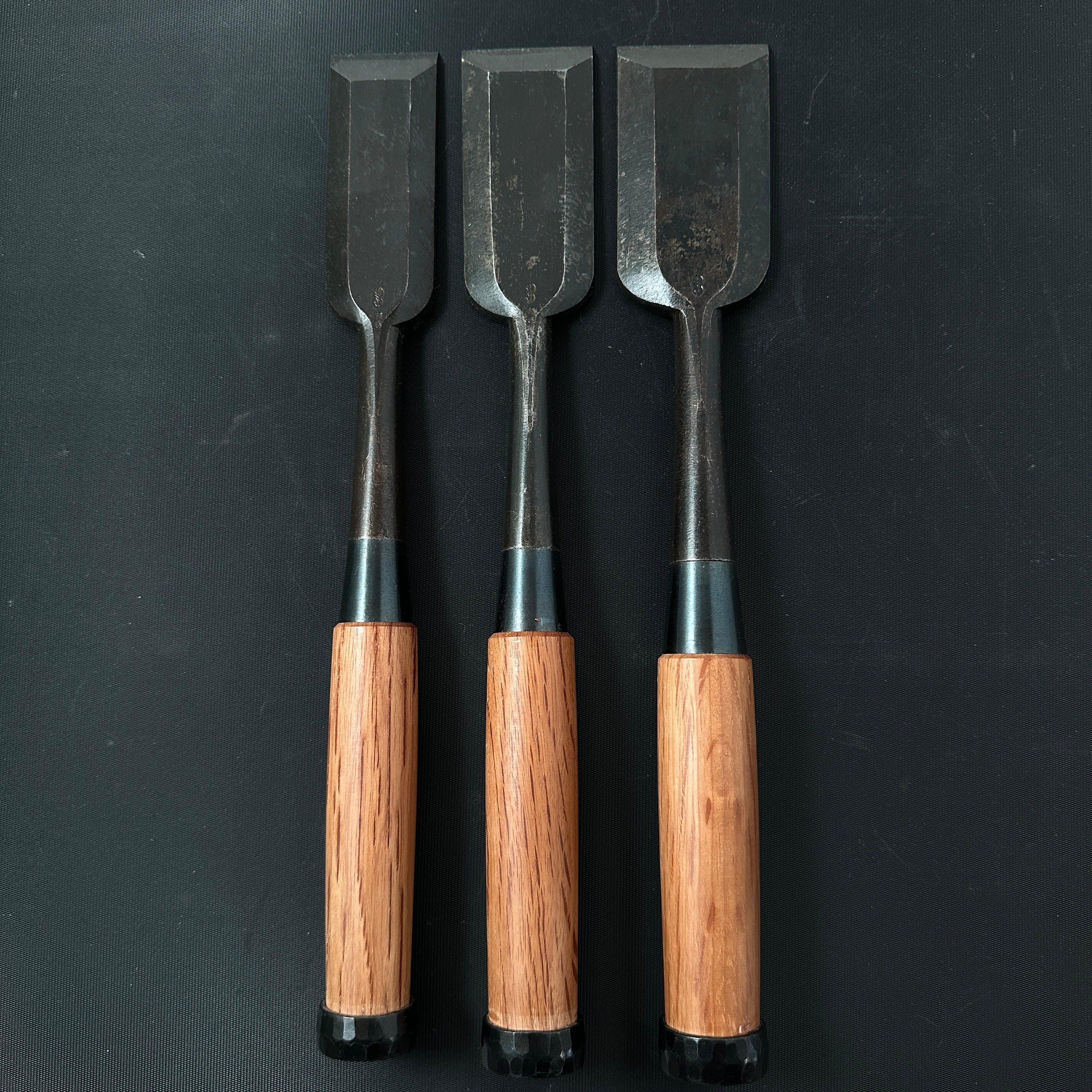 Hidari Hisasaku 2rd  Timber chisels by Ikegami Takanobu 池上喬庸作 二代目左久作 叩き鑿  Tatakinomi 36mm 42mm 48mm