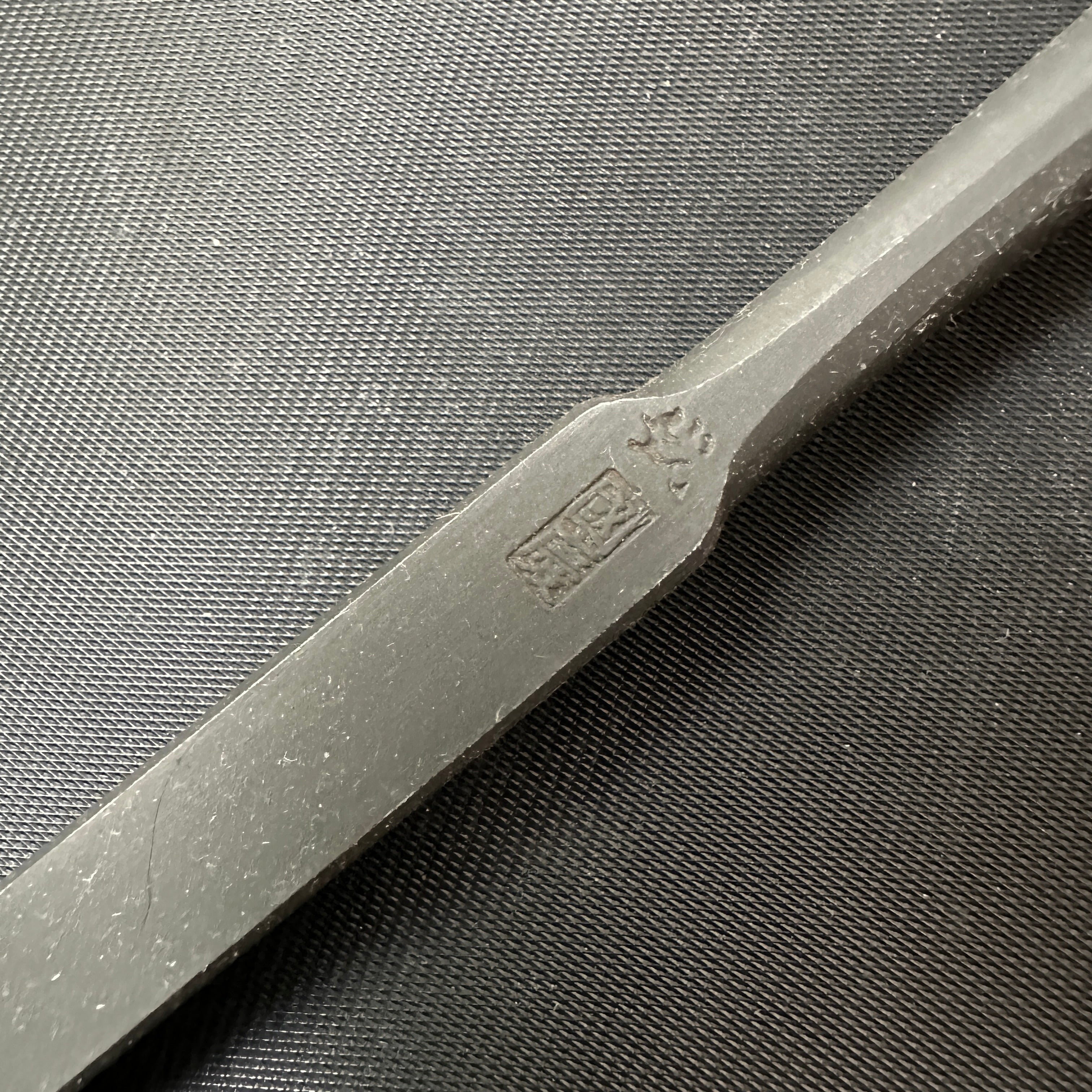 Old stock Kunikei 3rd Paringr chisels by Ikeda Yoshiro Usunomi 池田慶郎氏 三代目国慶作 薄鑿 12mm