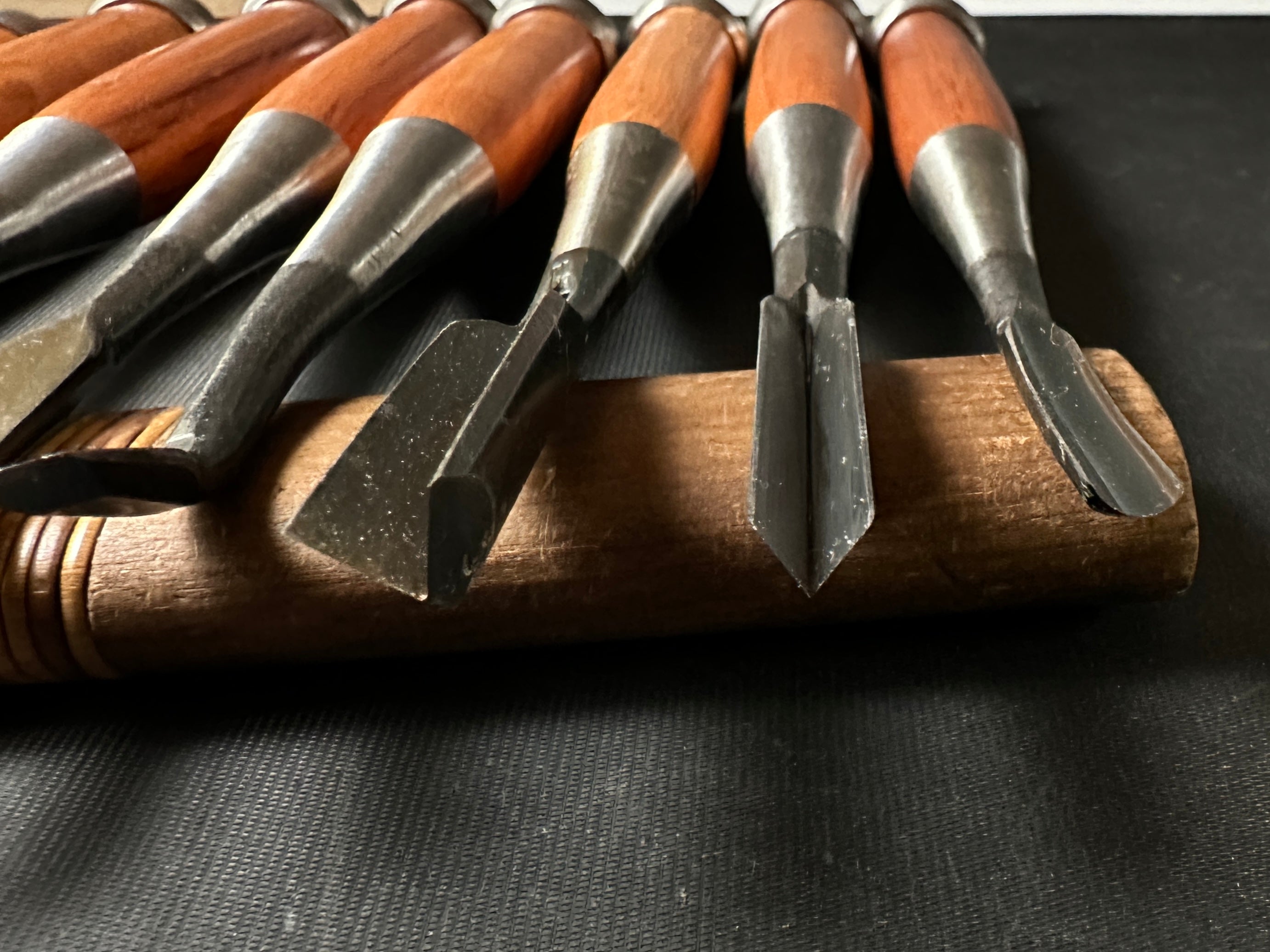 Old Stock Carving chisels set by Blue steel 掘出し物 彫刻組鑿 青紙鋼 10本組