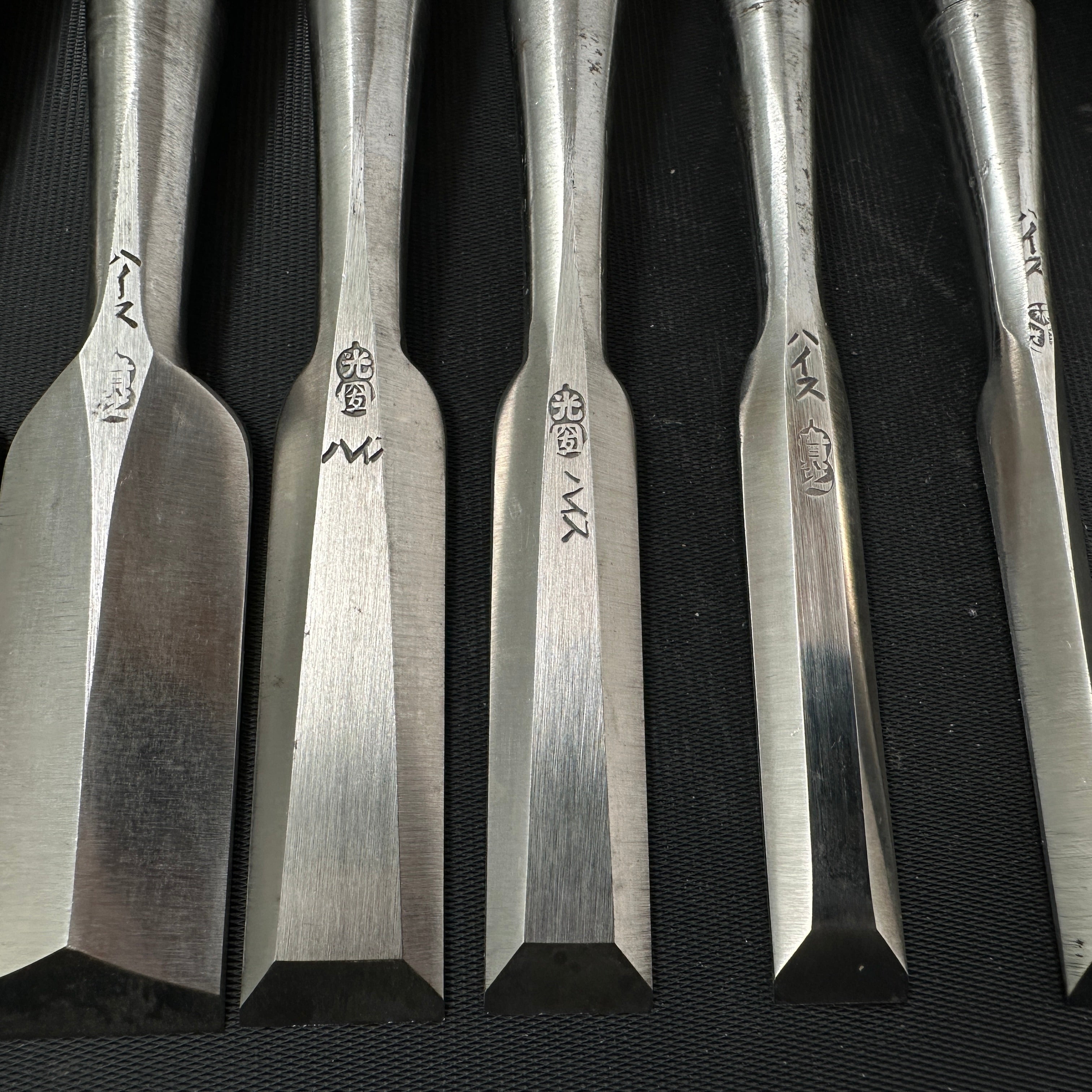 Old stock #4 Sukemaru 4th Wholesaler stamp High-Speed Steel Bench chisels set 掘出し物 四代助丸 問屋銘 ハイス鋼追入組鑿 Oirenomi