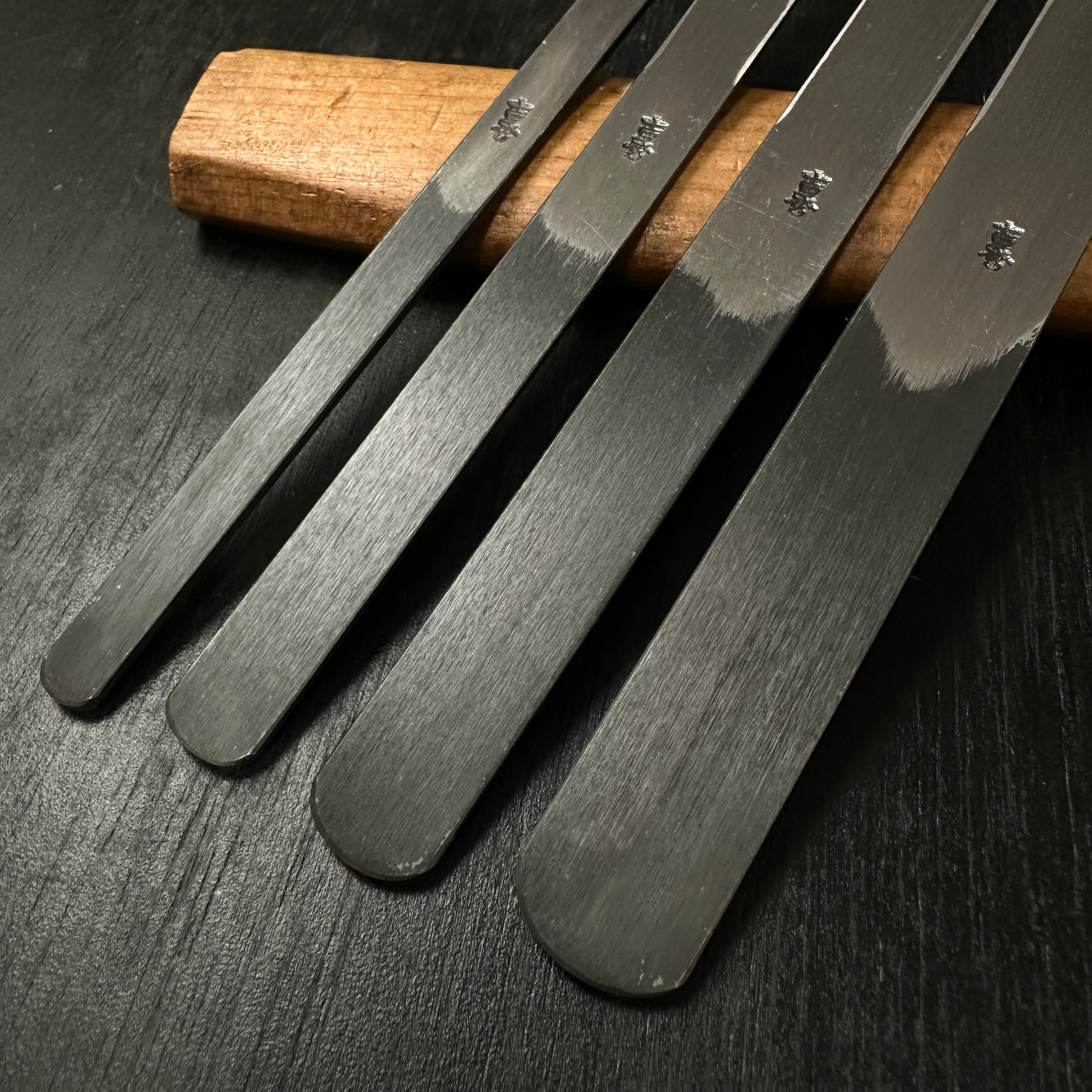 Yoshihide Kiridashi Kokatana Right hand / 吉秀 切出し小刀 右 SK鋼