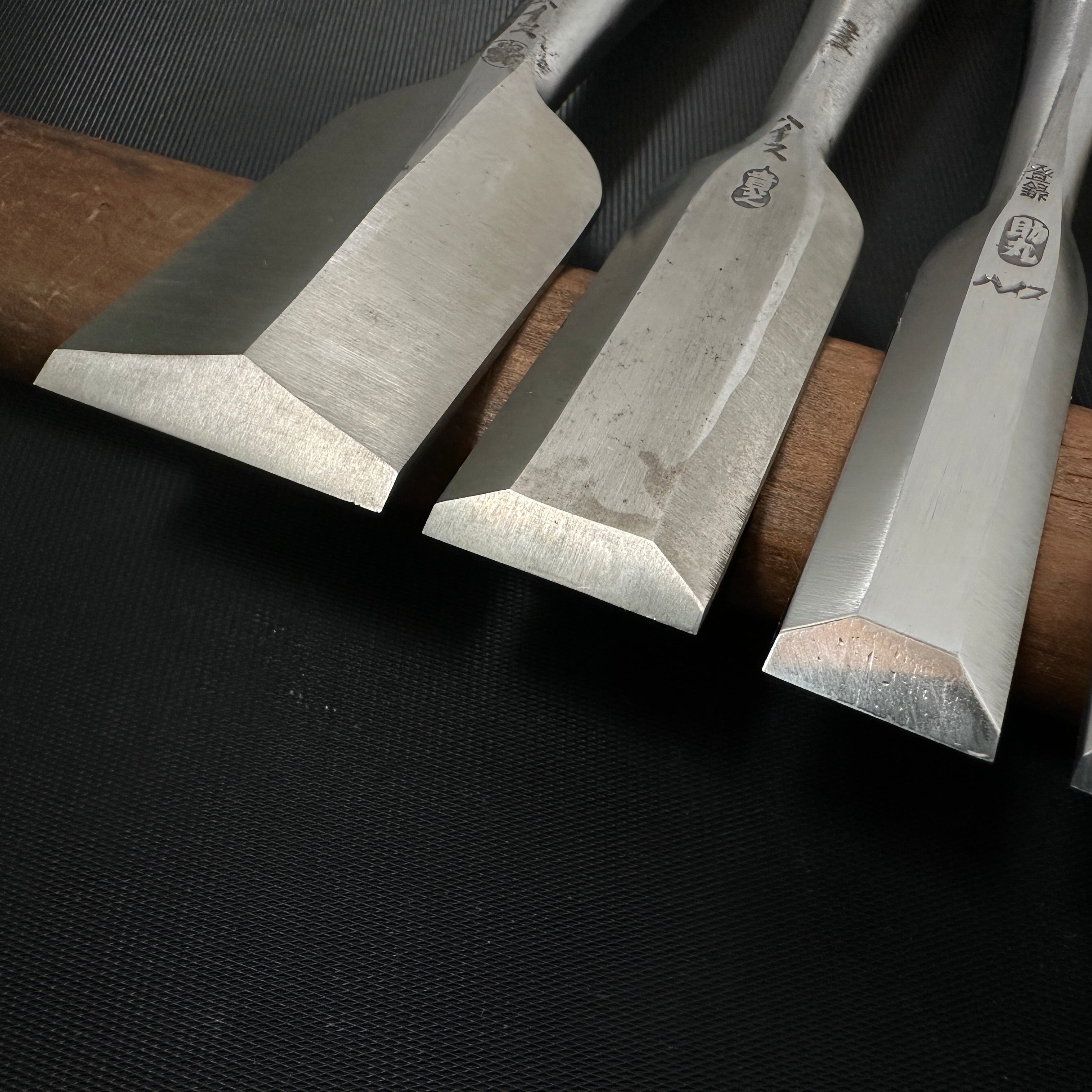 Old Stock Mixed Set For Beginner High Speed Steel Bench Chisels Set 掘出し物 助丸作 バラ鑿合わせ 初心者におすすめ 追入鑿5本組
