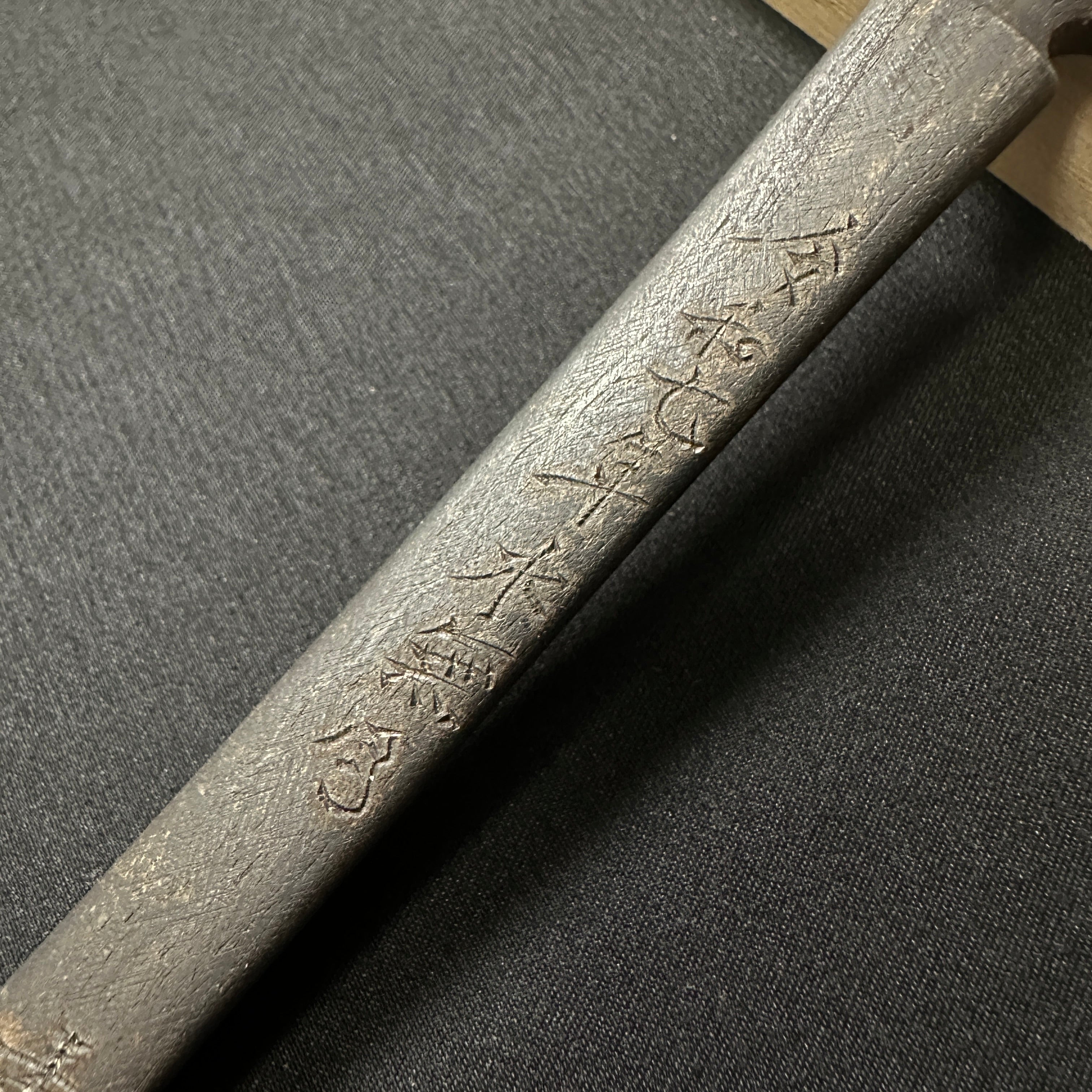 End Spring Right hand Kiridashi kinfe by Sozen Carving 連雨不知春去 範成大 素全作 切出し小刀 右 15mm